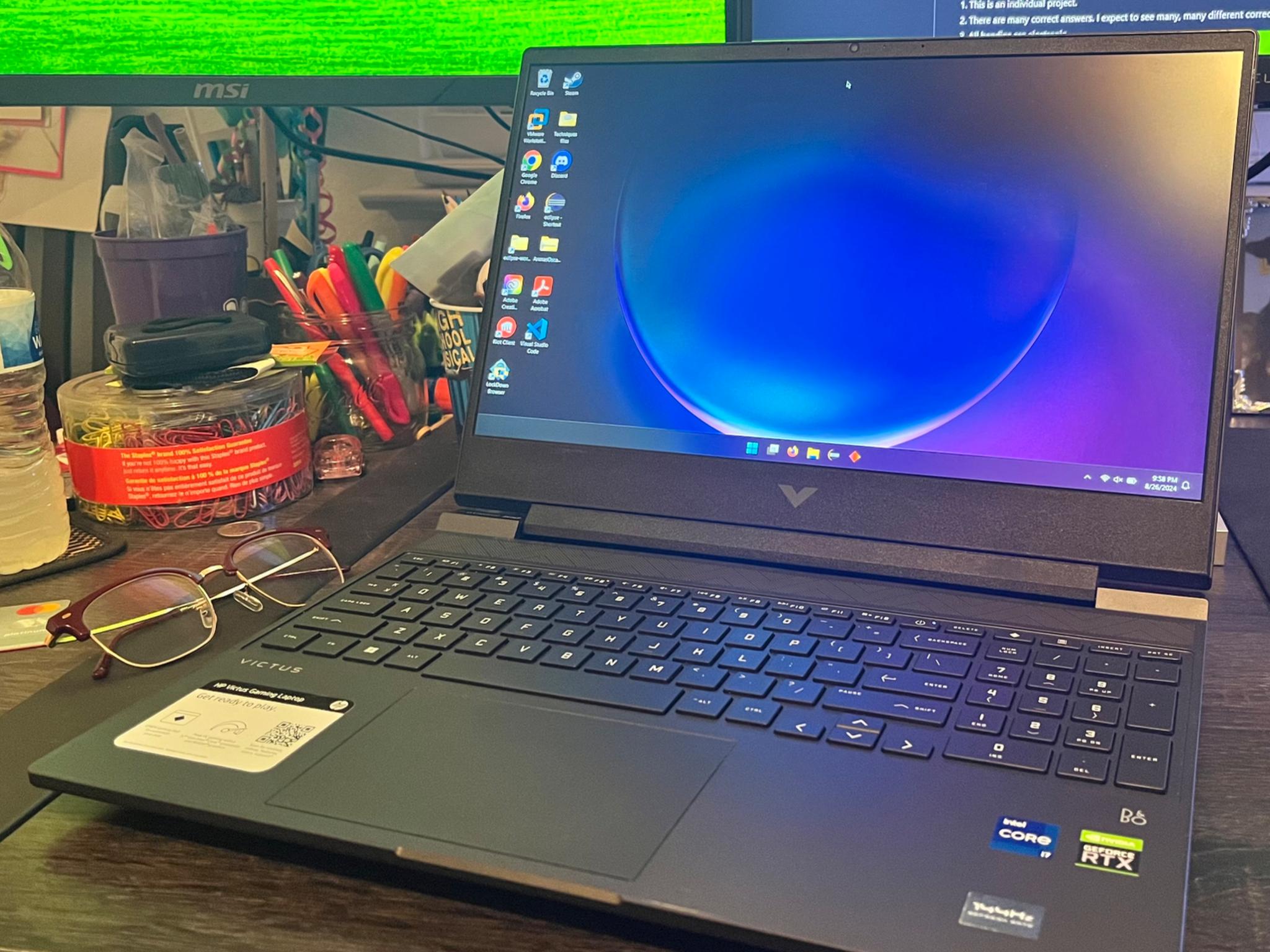 HP Victus Gaming laptop i7-12th gen 3050 Ti