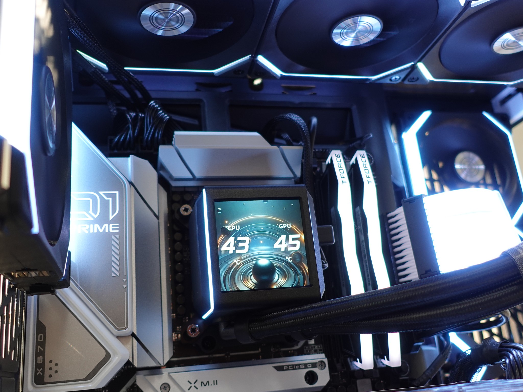 ✨🌪️ Ultra 4K Gaming PC AMD Ryzen 7 7800X3D MSI SUPRIM X RTX 4090 2TB NVMe DDR5-6400 Windows 11