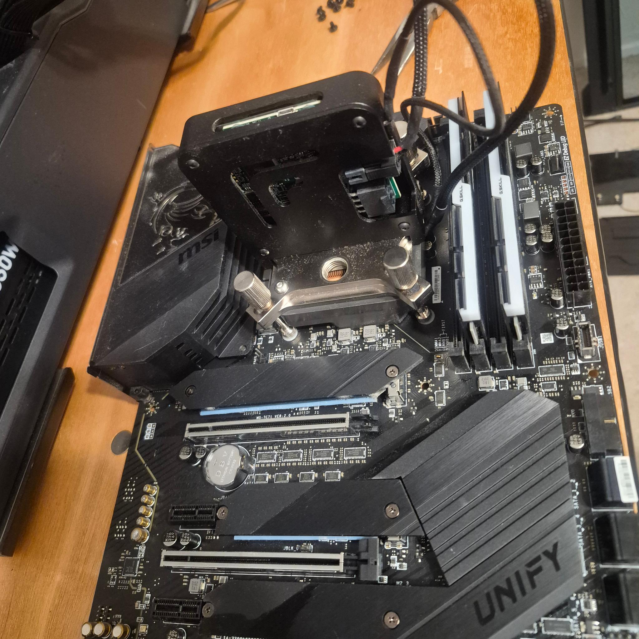 11900k/490, DDR4 32GB, Quantum Peltier cooler