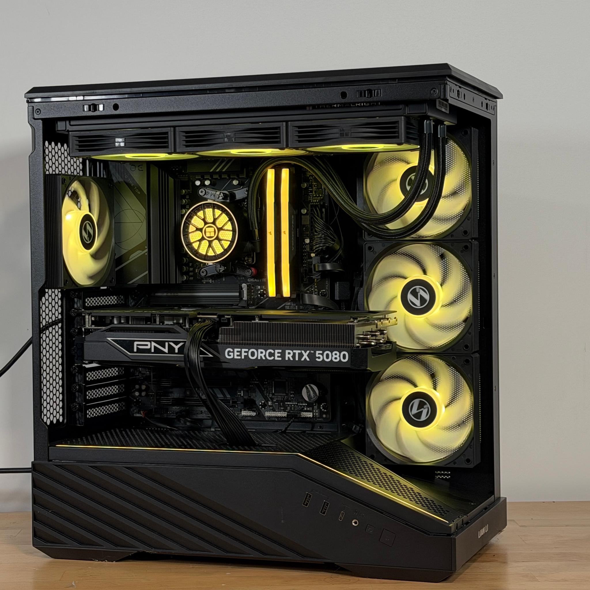 GeForce RTX 5080 - Ryzen 7 9800X3D Gaming PC