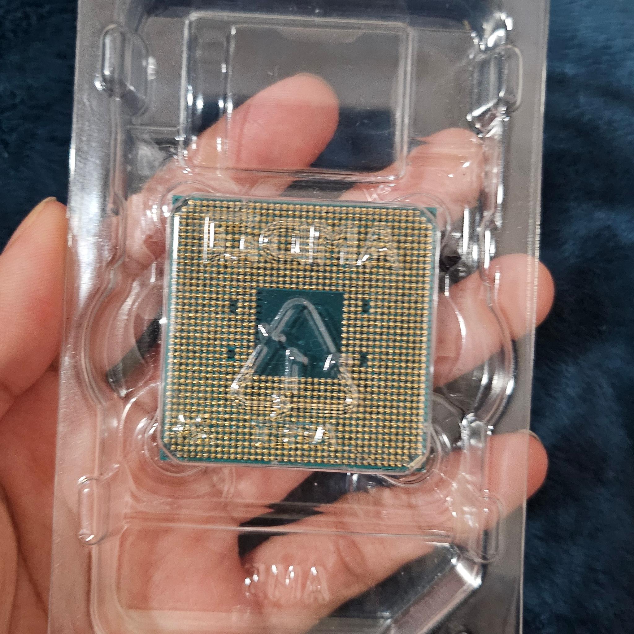 AMD Ryzen 5 1600 - Good Condition - Working when pulled