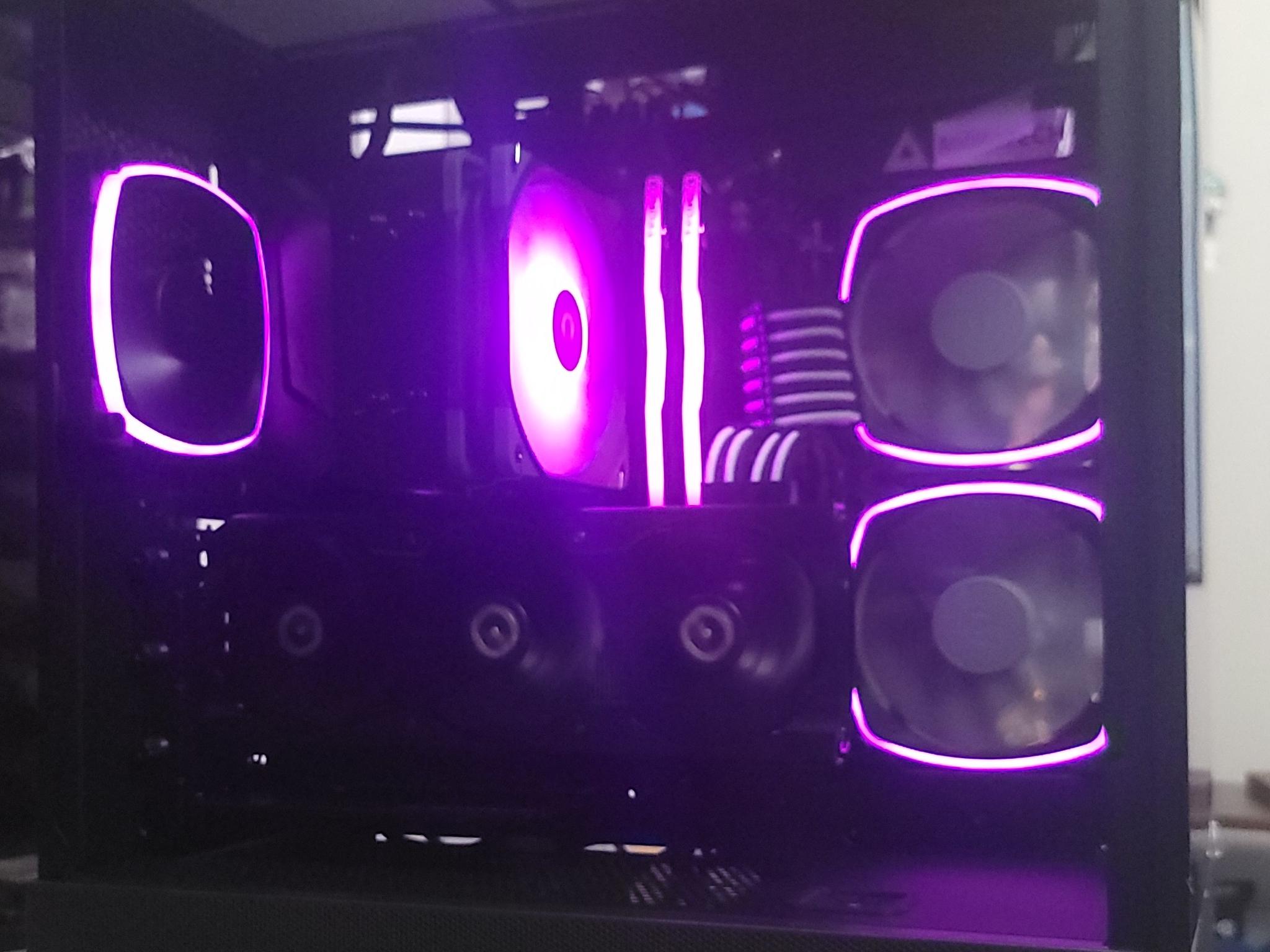 Black Thunder 🌨⚡️ Gaming PC - RTX 3070 - Ryzen 5 5600x - 32GB RAM - 1TB + 250GB NVME PCIe 4.0