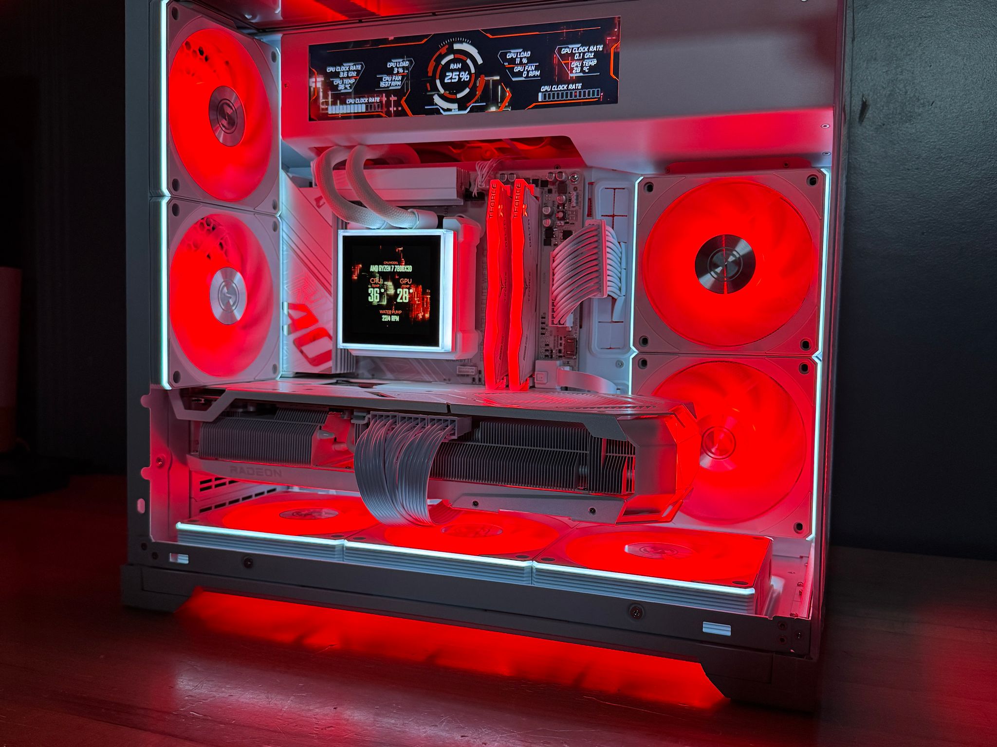 🧊Lian Li PC | Ryzen 7800X3D, 9070 XT, 32GB DDR5, 2TB SSD, Lian Li Case/Fans/Cooler/PSU
