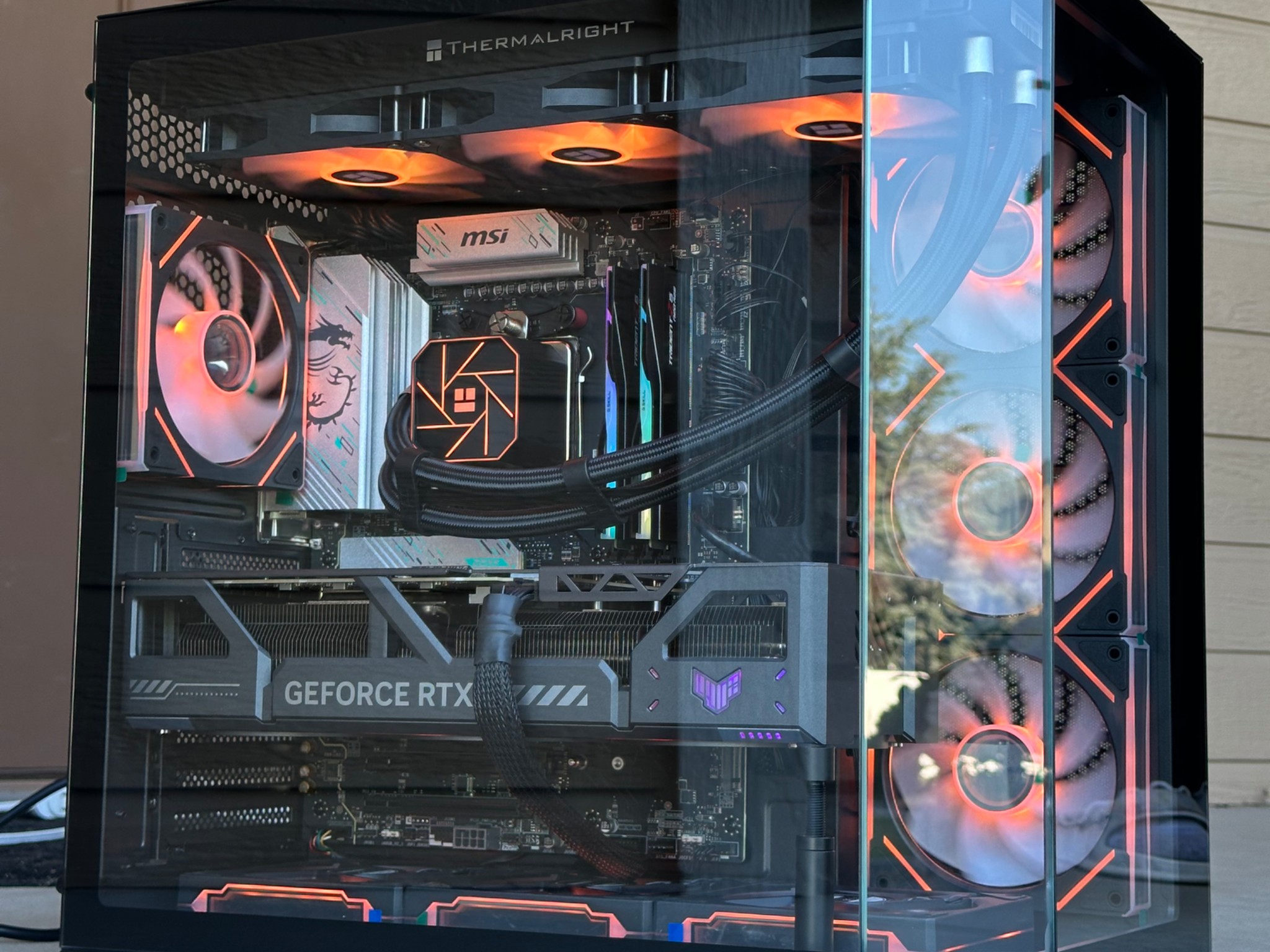 Rtx 5080 \ Ryzen 7 9800X3D \ 32GB DDR5 \ 2TB nvme ssd \ 1000w Gold psu \ Windows 11 Pro