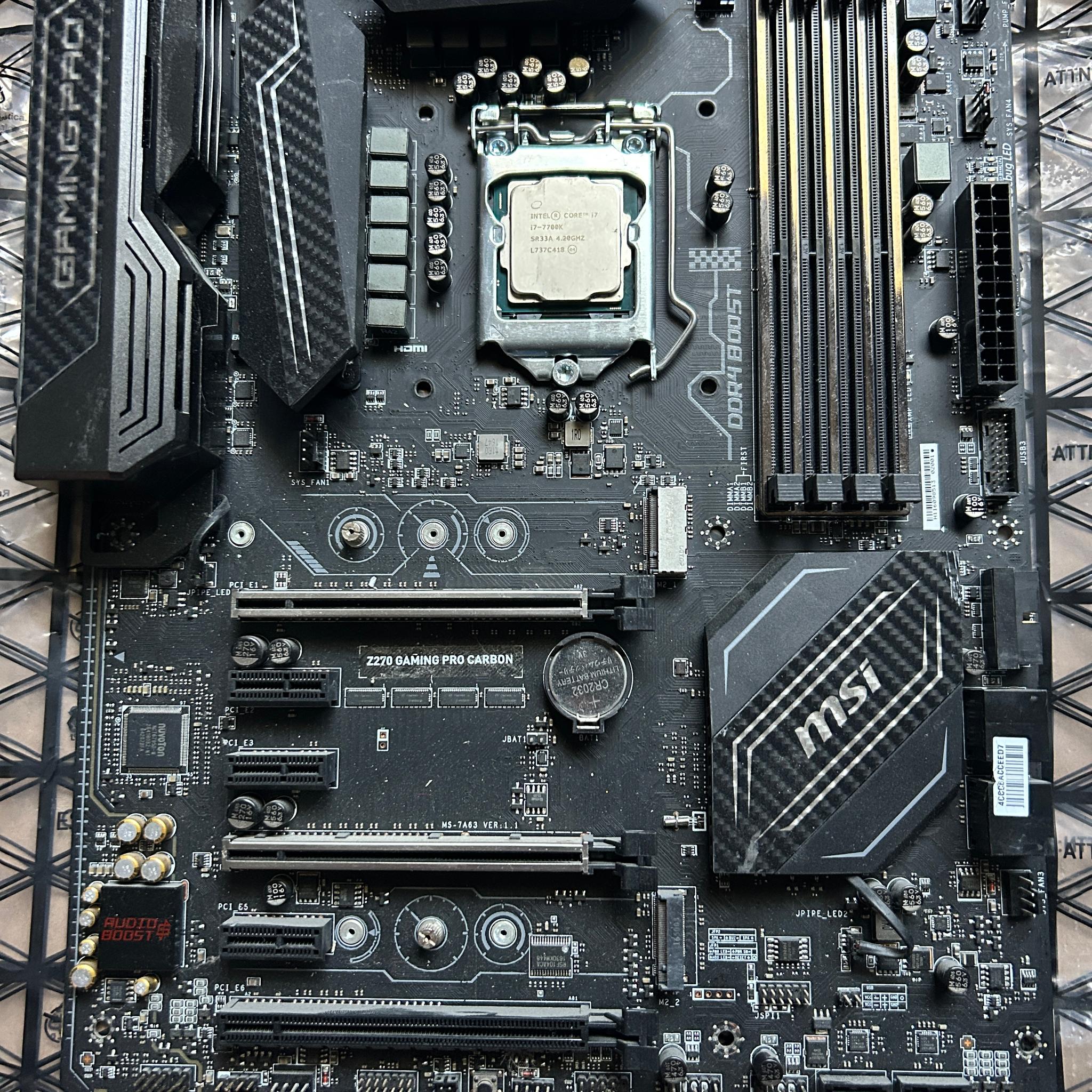 MSI Z270 GAMING PRO CARBON ATX LGA1151 DDR4 Motherboard w/ i7-7700K