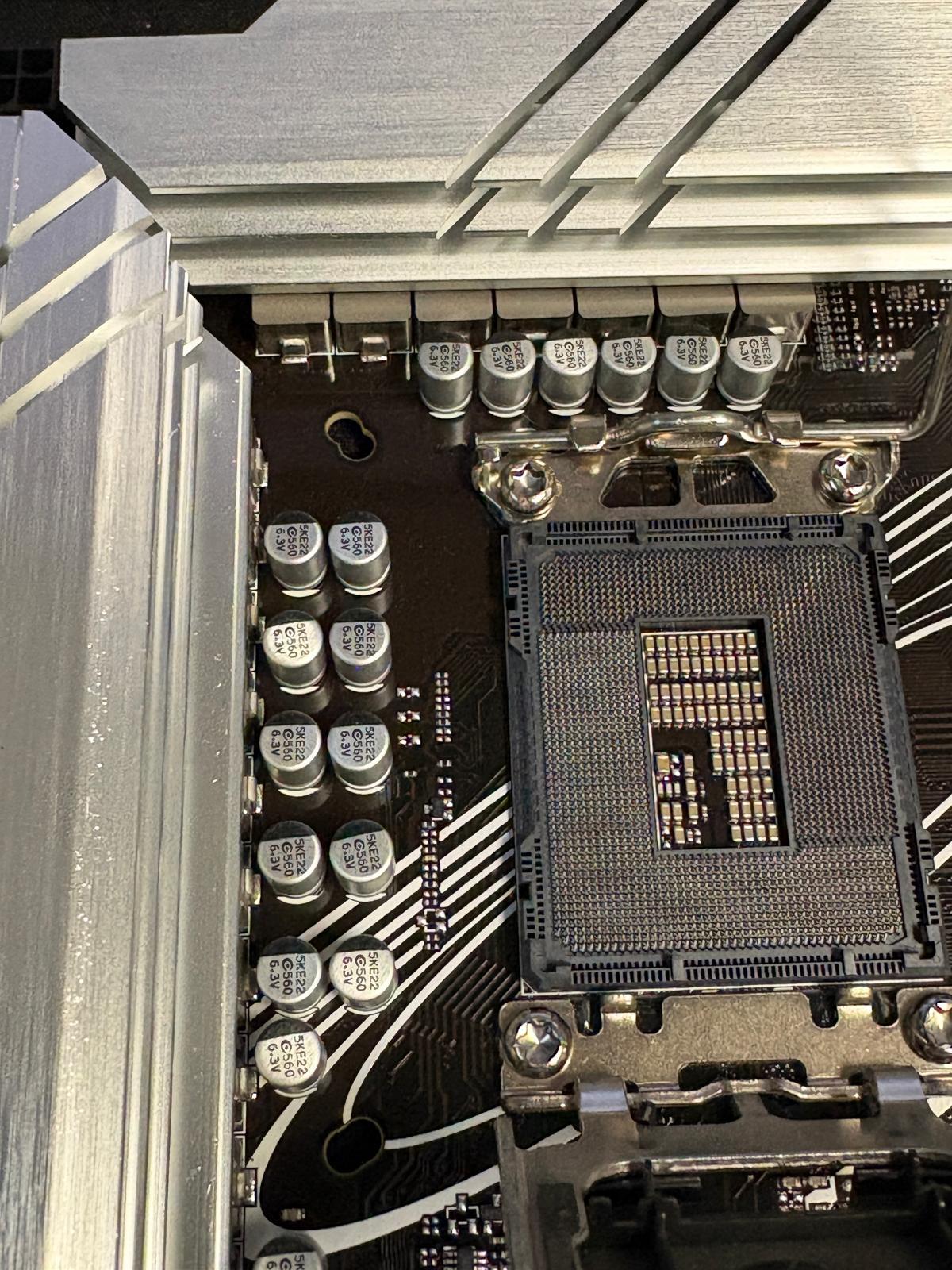 USED & FUNCTION GOOD - Asus Z790 Gaming Wifi7 DDDR5