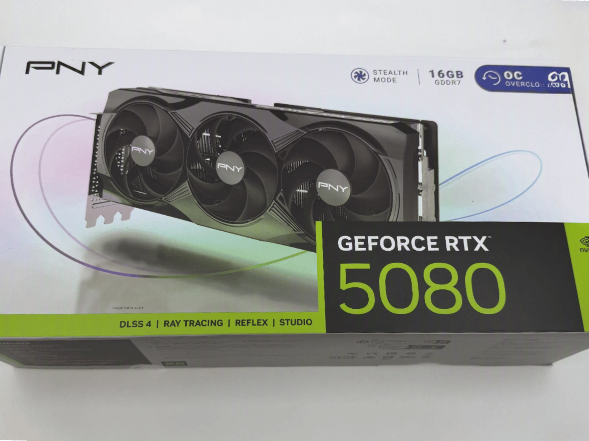PNY GeForce RTX 5080 Overclocked Triple Fan - Image 4