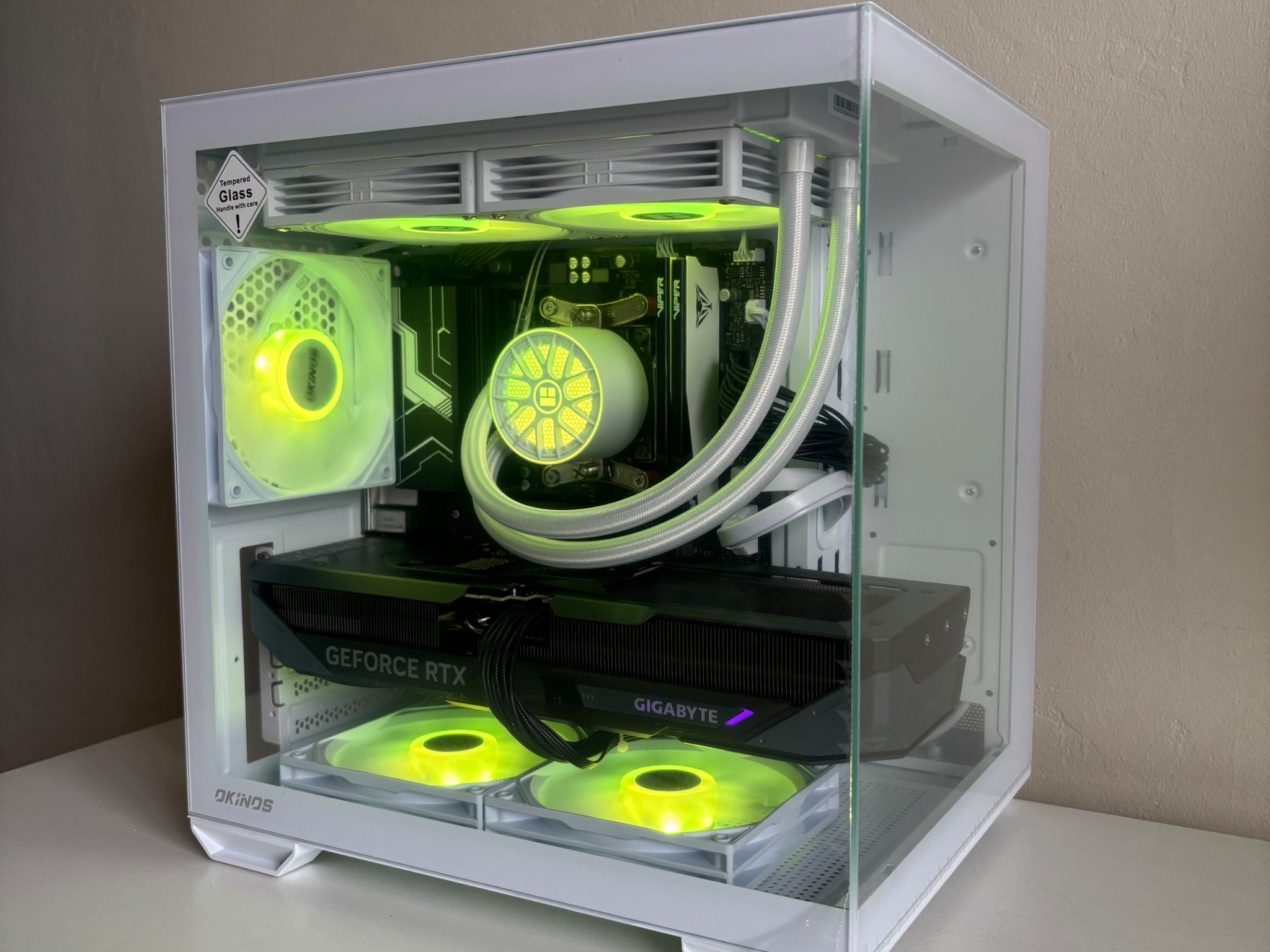 RTX 5070 | Ryzen 5 9600x | 32GB DDR5 | 1 TB NVME | 850w Gaming/Streaming PC