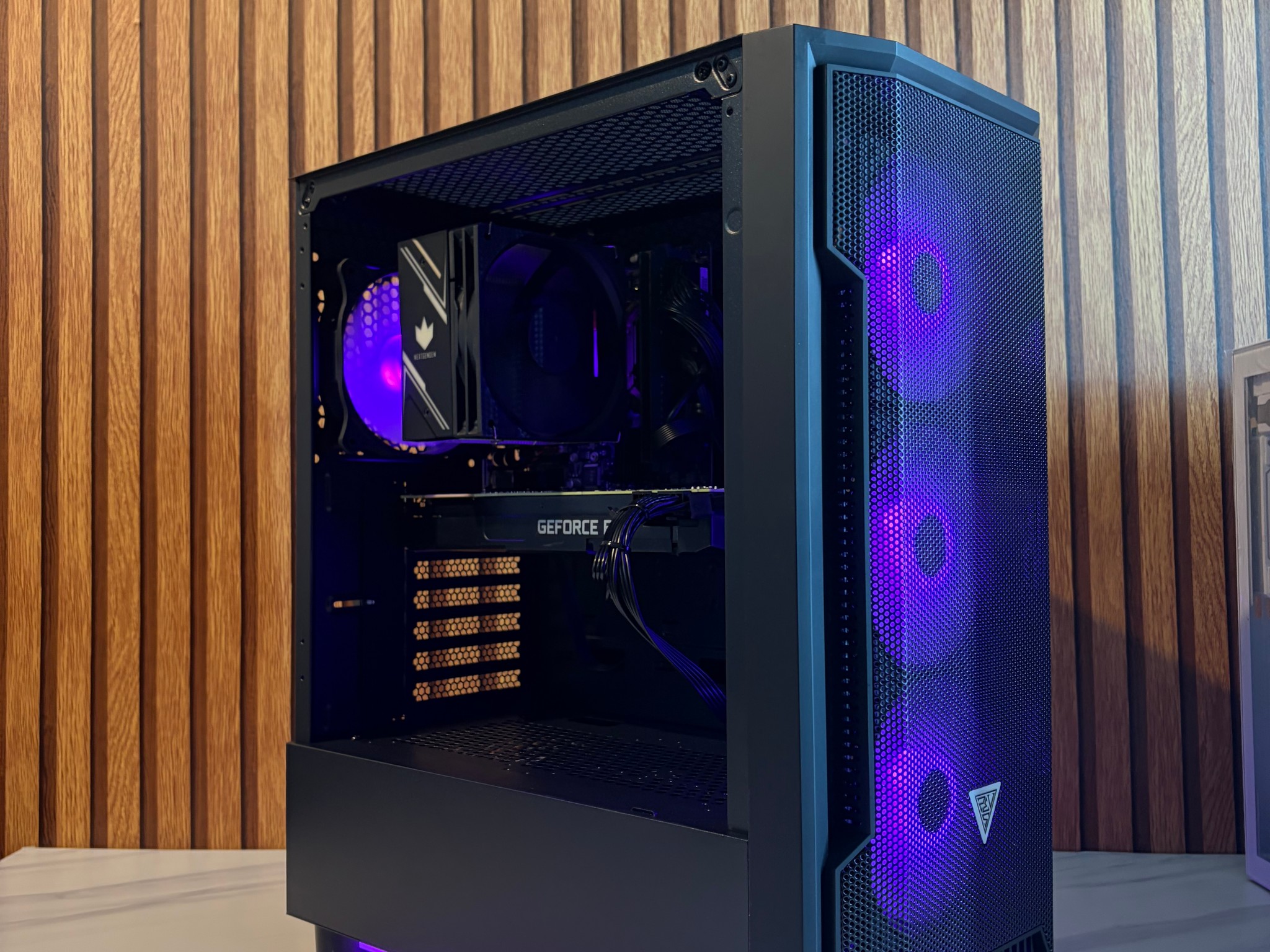 2080 SUPER | I5 8500 | 16GB DDR4 | 500GB SSD | 550W