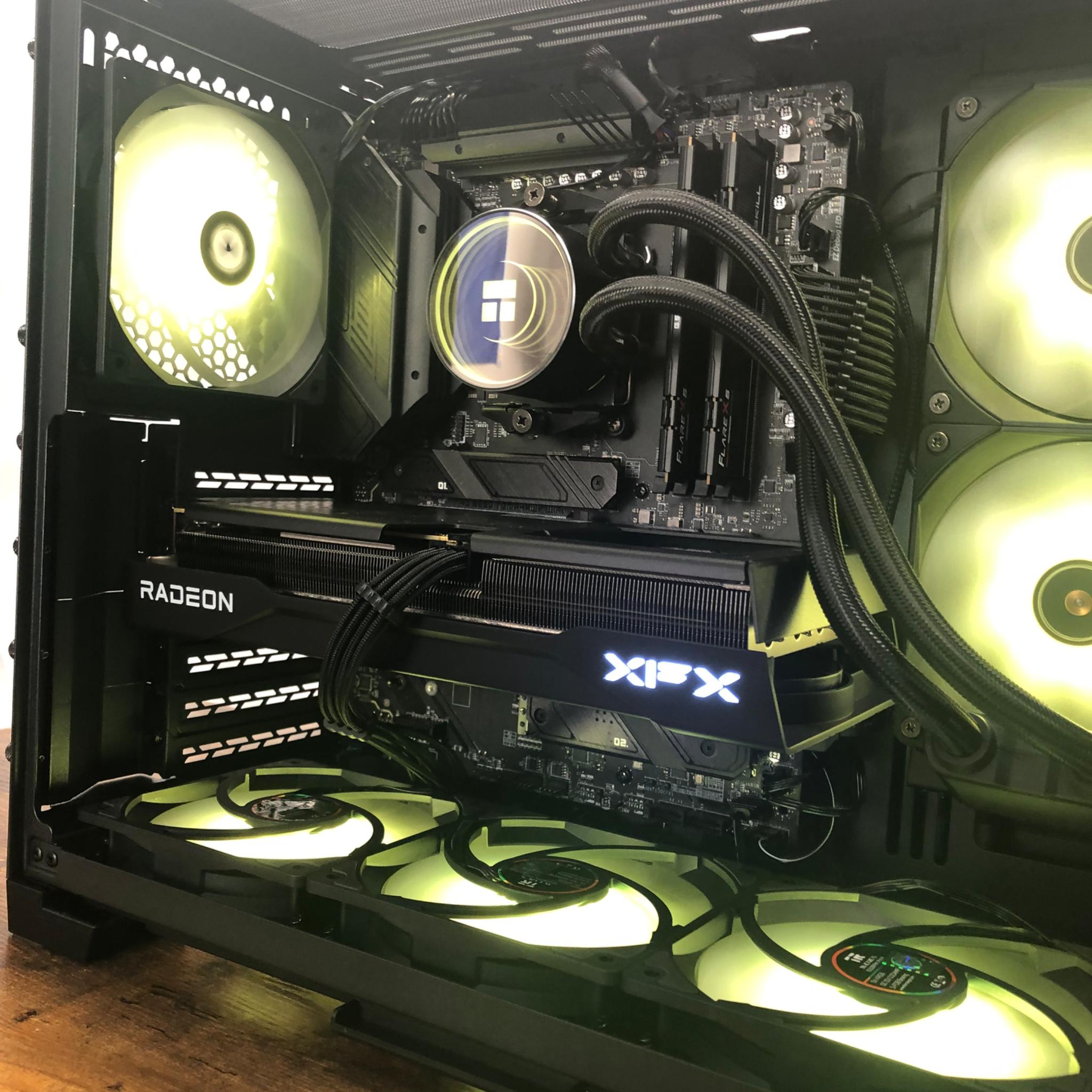 FIRESTORM🔥9800X3D🔥9060XT 16GB🔥2TB M.2🔥WI-FI