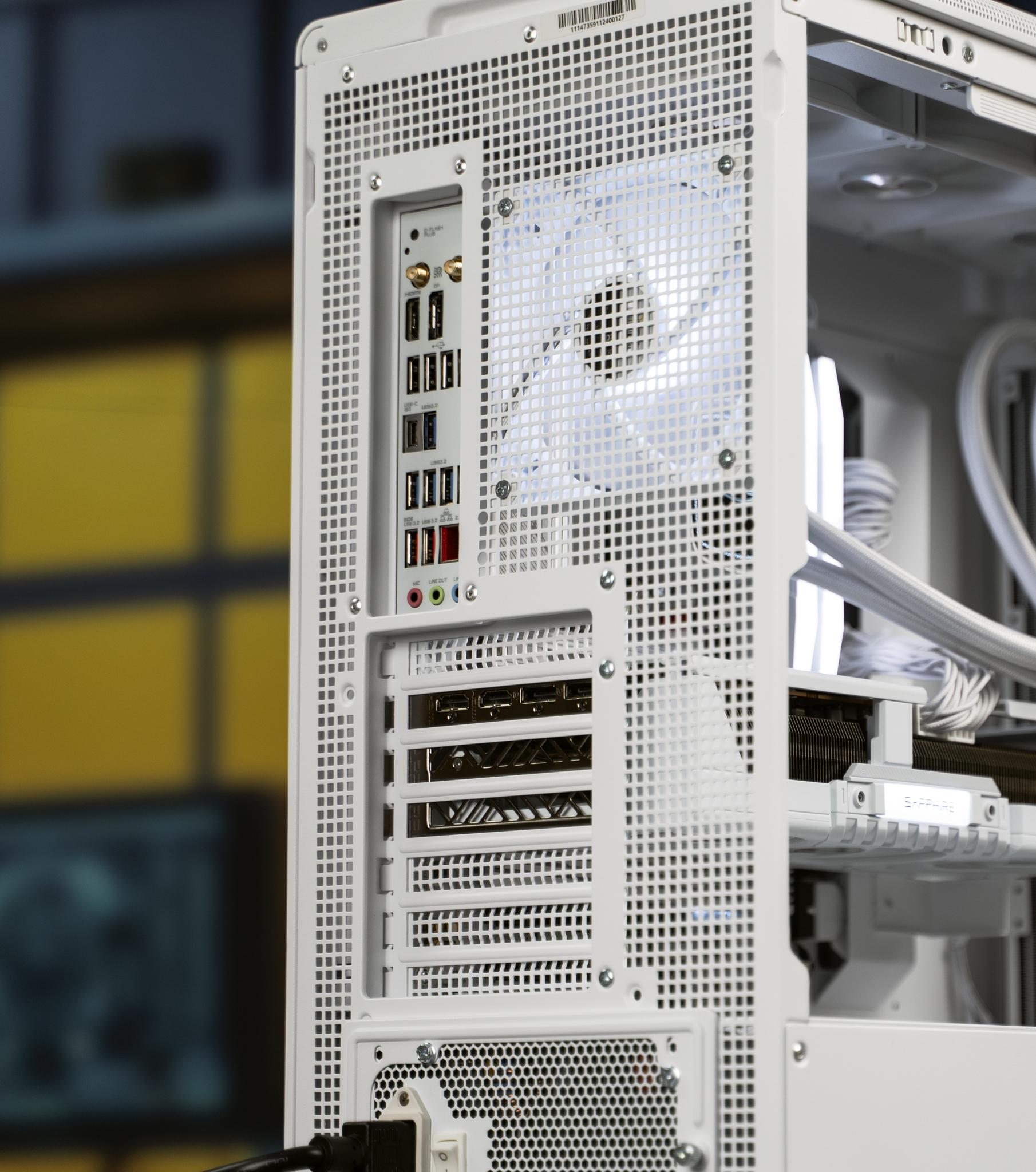 “Fractus.Astra ” RX 9070 Ryzen 7 9700X 32GB Windows 11 2TB Gaming PC Powerhouse