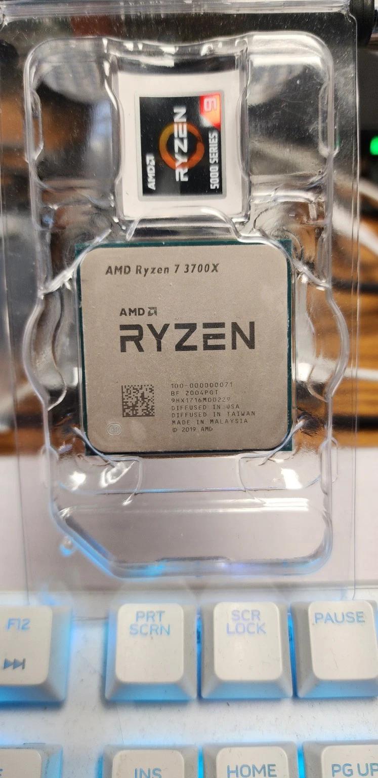 AMD Ryzen 7 3700x, T-Force DDR4 16 GB RGB 3600 CL18, CPU Ram Bundle
