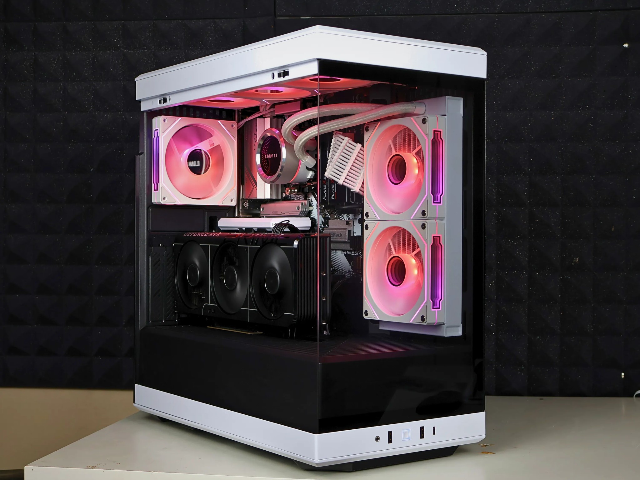 ⚪ Ryzen 7 9800X3D/RTX 5080 16GB Gaming/Streaming PC ⚪
