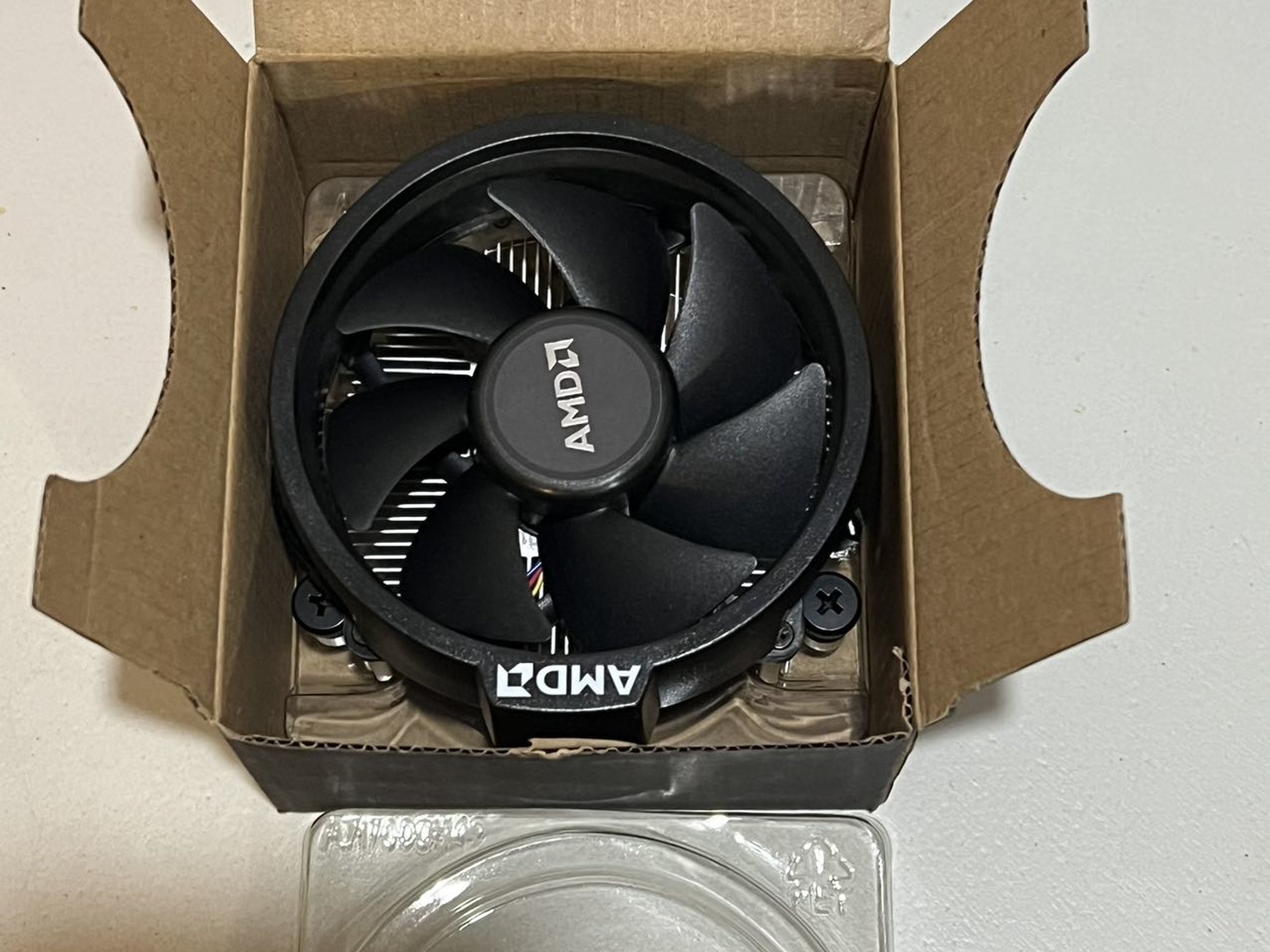 Brand New AMD Wraith Stealth Cooler Free Shipping ! !