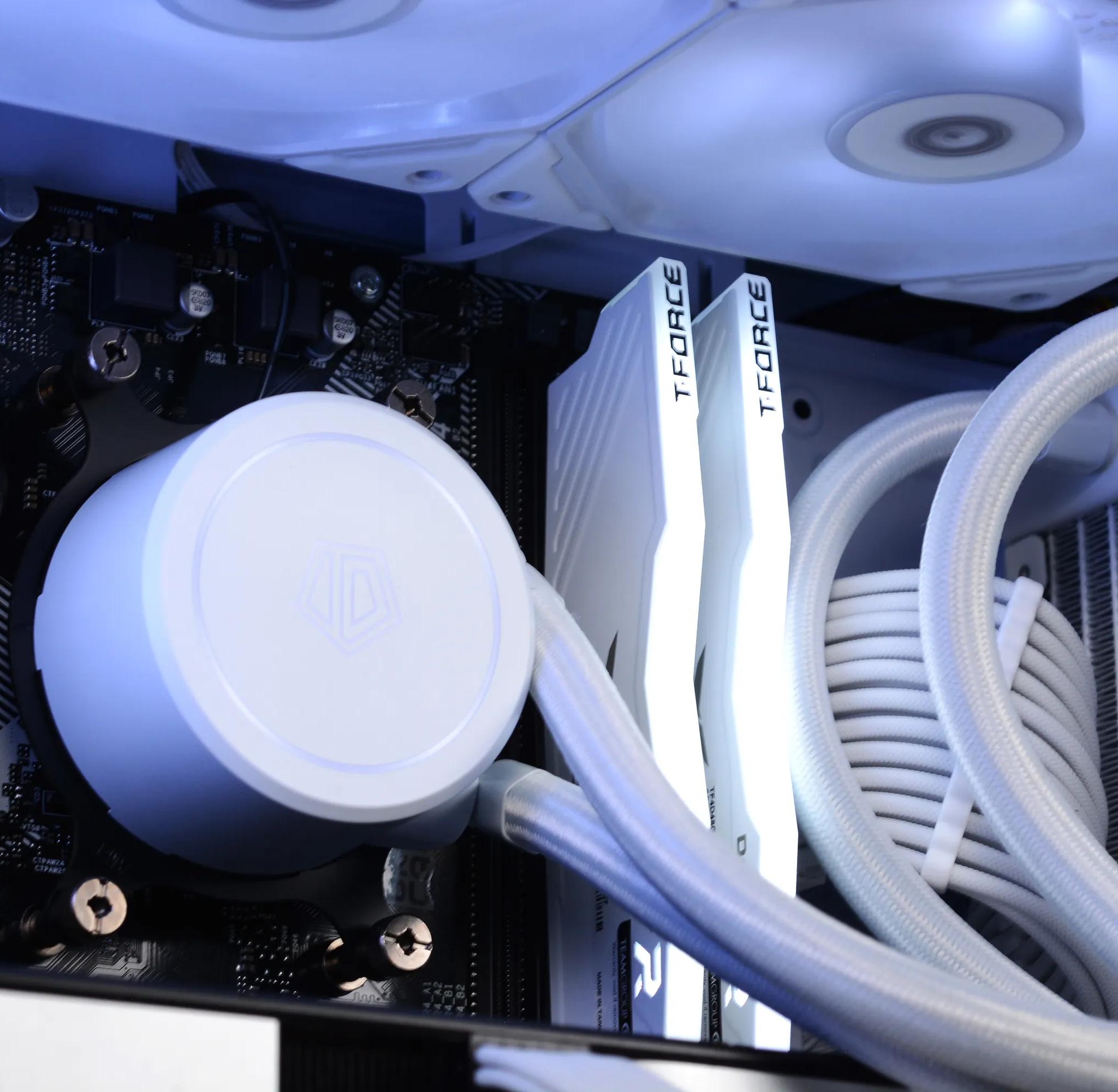 ⚪⚪ REBEL: RTX 3060 TI Founders + Ryzen 5 + 16GB + 1TB