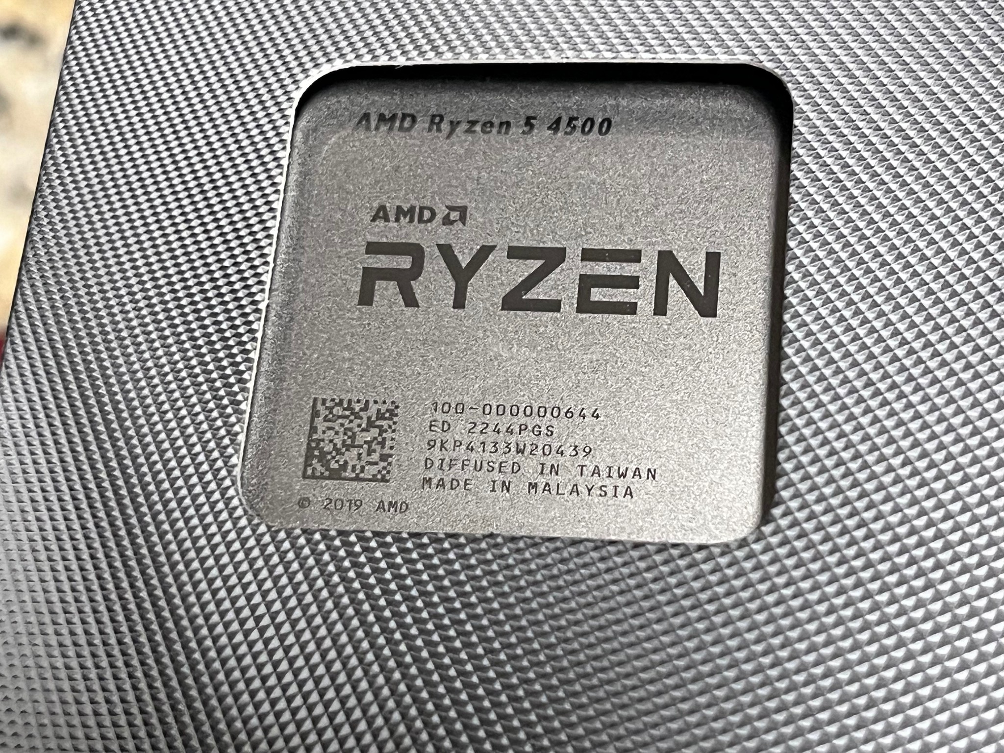 BNIB AMD Ryzen 5 4500 w/ Used 2x8GB Viper 3200mhz Ram