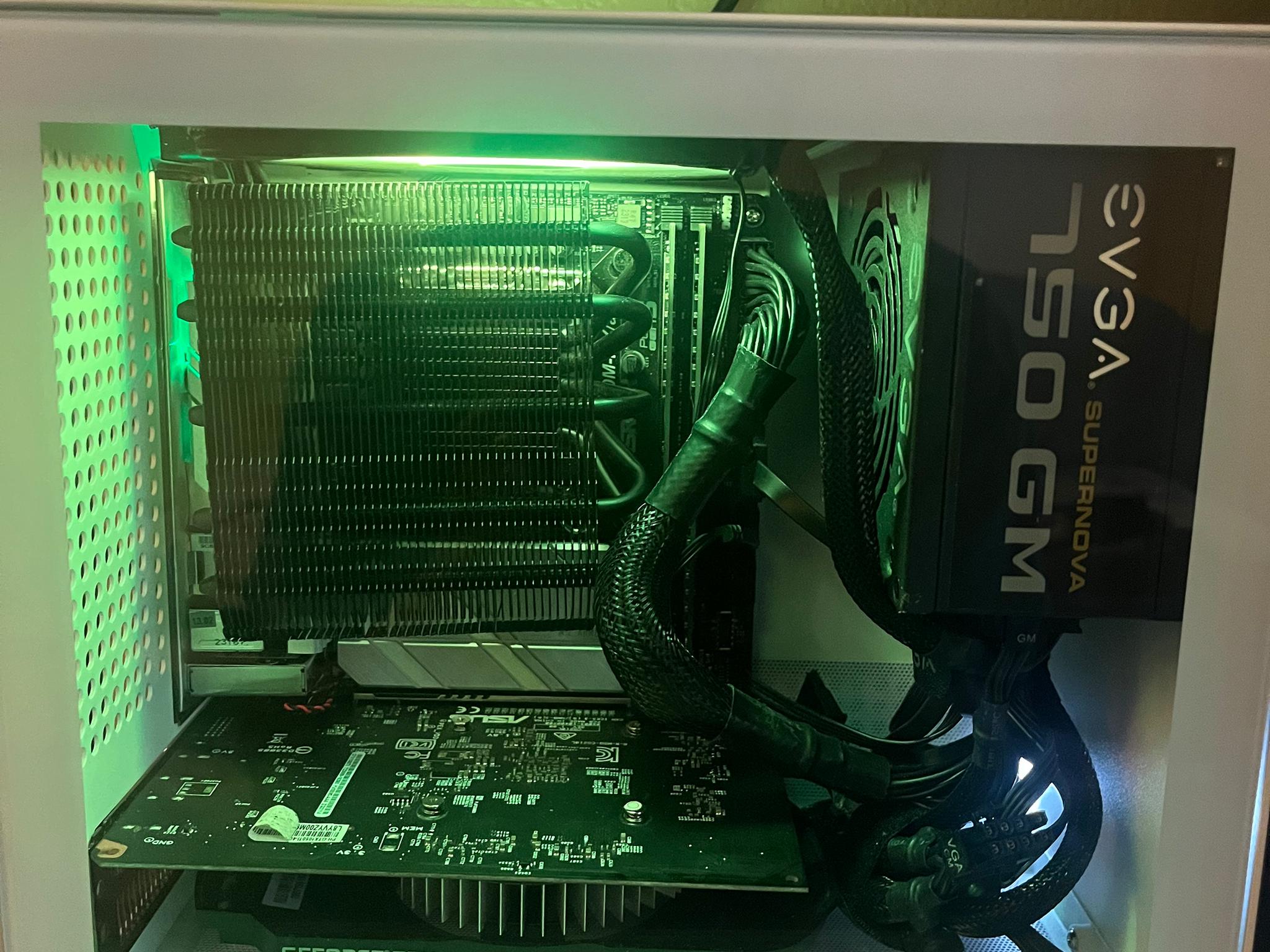 Intel Core i5-12600KF compact gaming pc