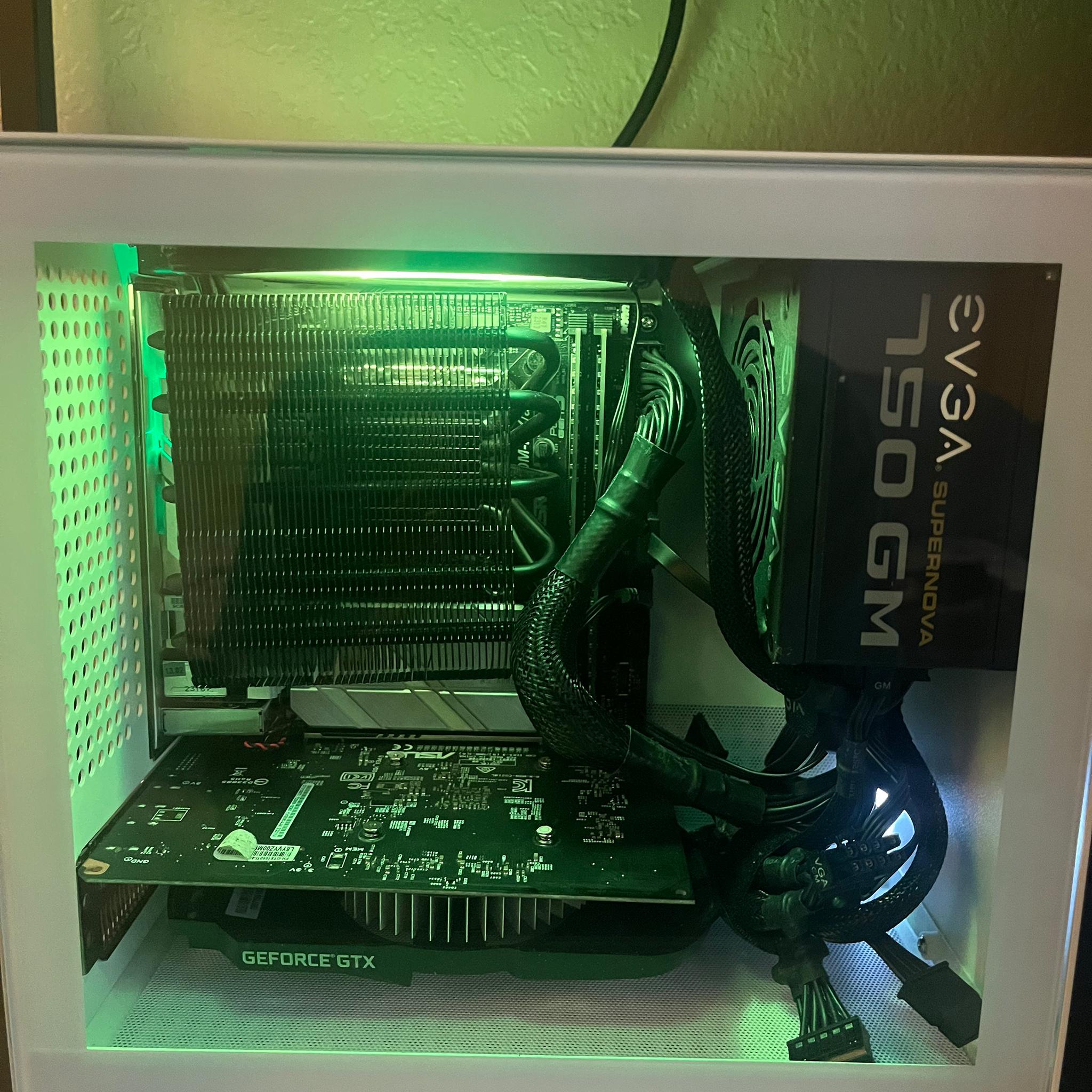 Intel Core i5-12600KF compact gaming pc