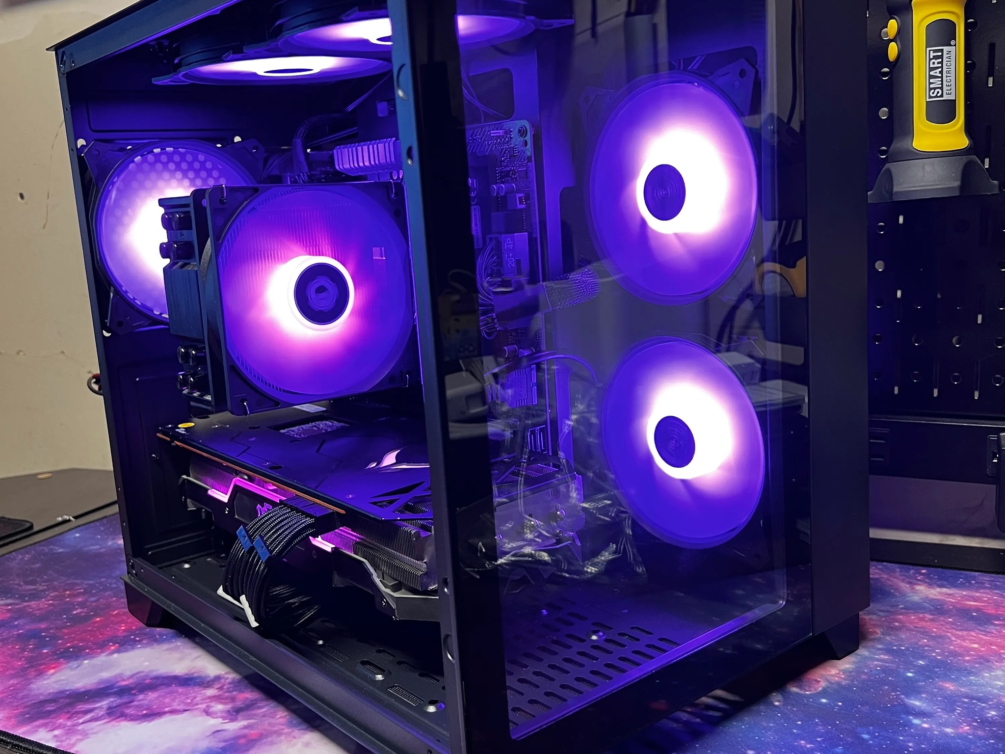 The Demon Shark || Ryzen 5 5500 + Red Devil RX 5700 XT w/ 16GB of DDR4 RAM