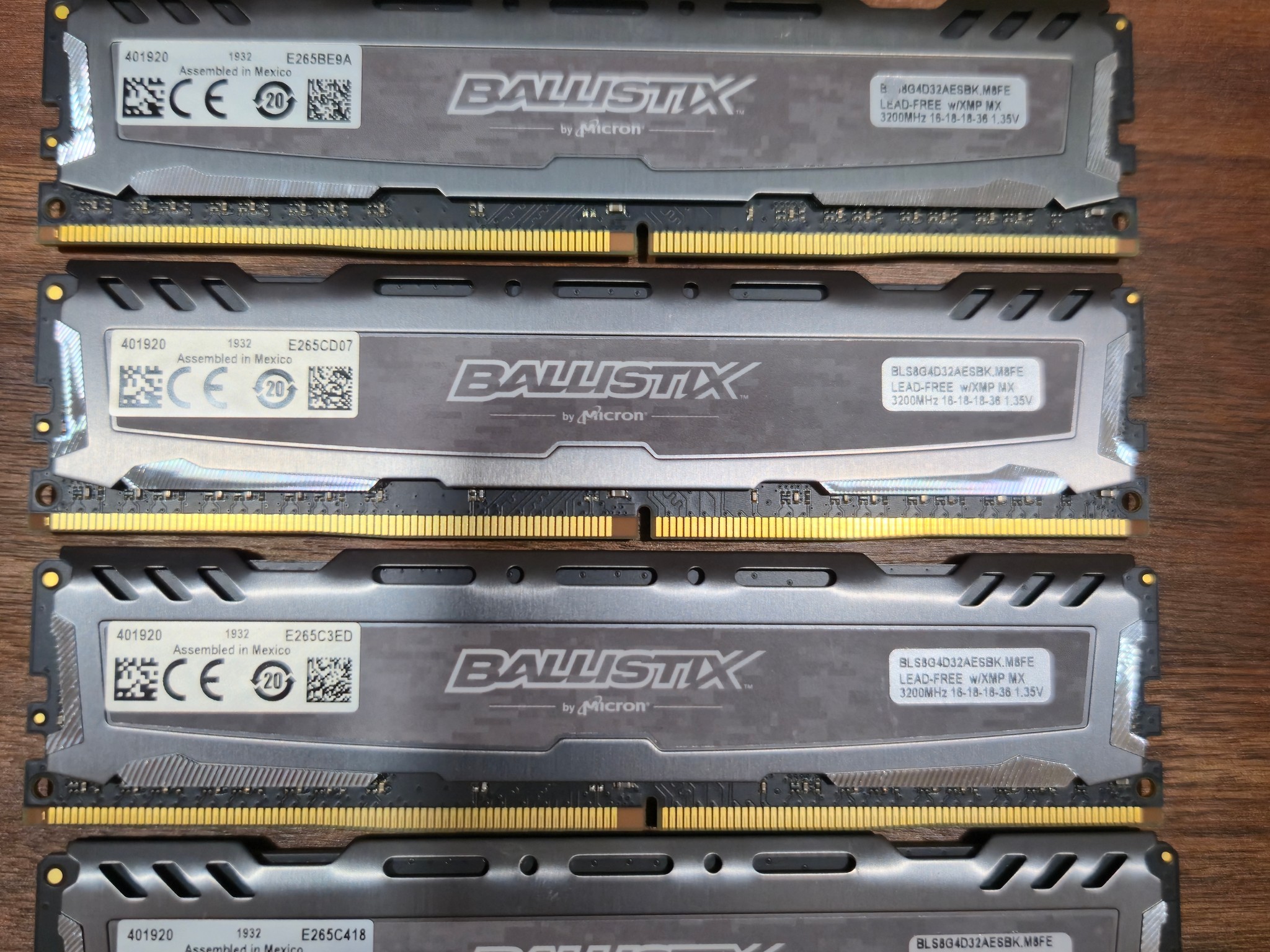 Crucial Ballistics 4x8gb 32gb single rank Cl16 3200mhz ddr4