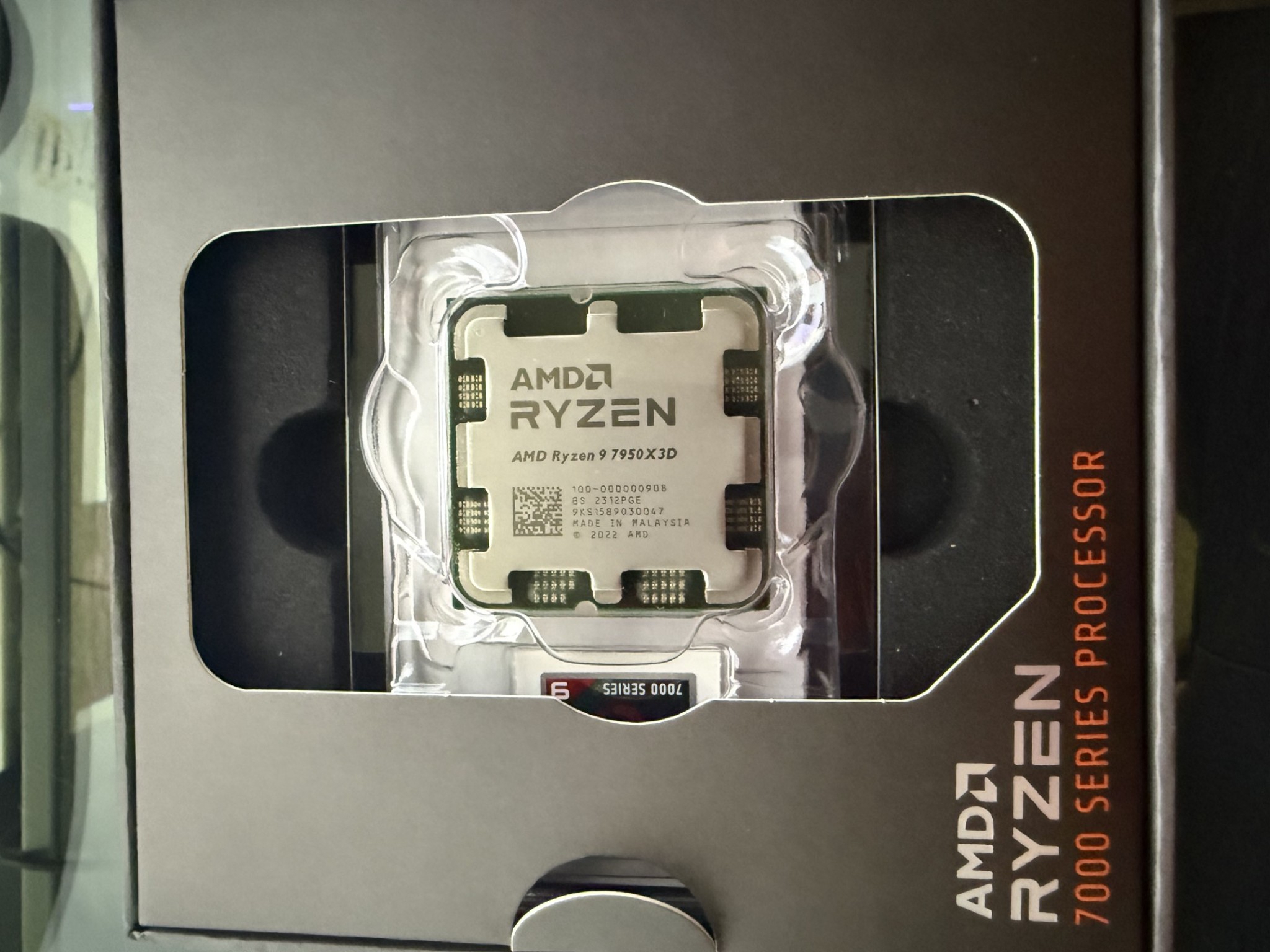 AMD Ryzen 9 7950X3D