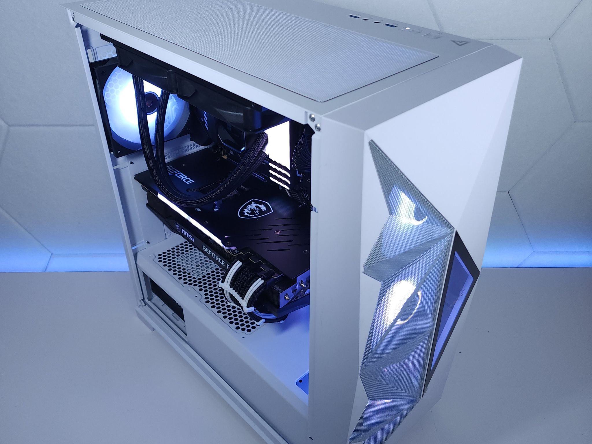 🤍🖤RTX 3080Ti | Core i9 11900KF | 32GB 3200MHz | 1TB NVMe SSD