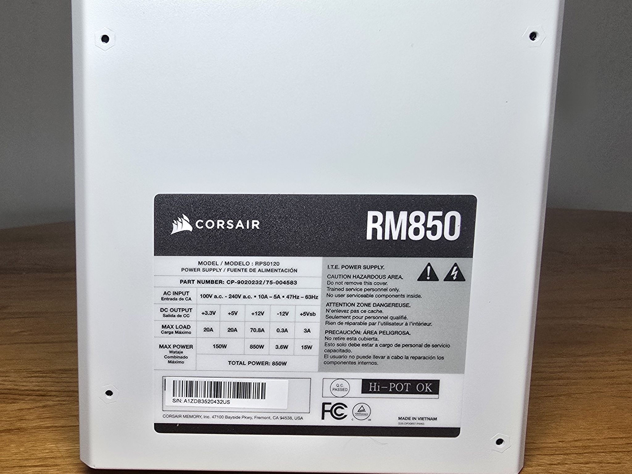 Corsair RM850 80 Plus Gold 850W Fully Modular Power Supply w/ Extra Cables !!