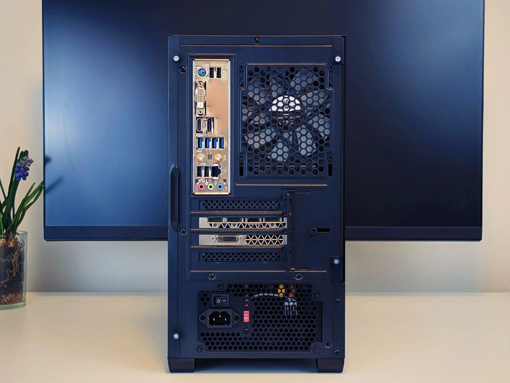 Ryzen 5 5500, GTX 1070, 16GB, 1TB NVME, WiFi/BT, Windows 11