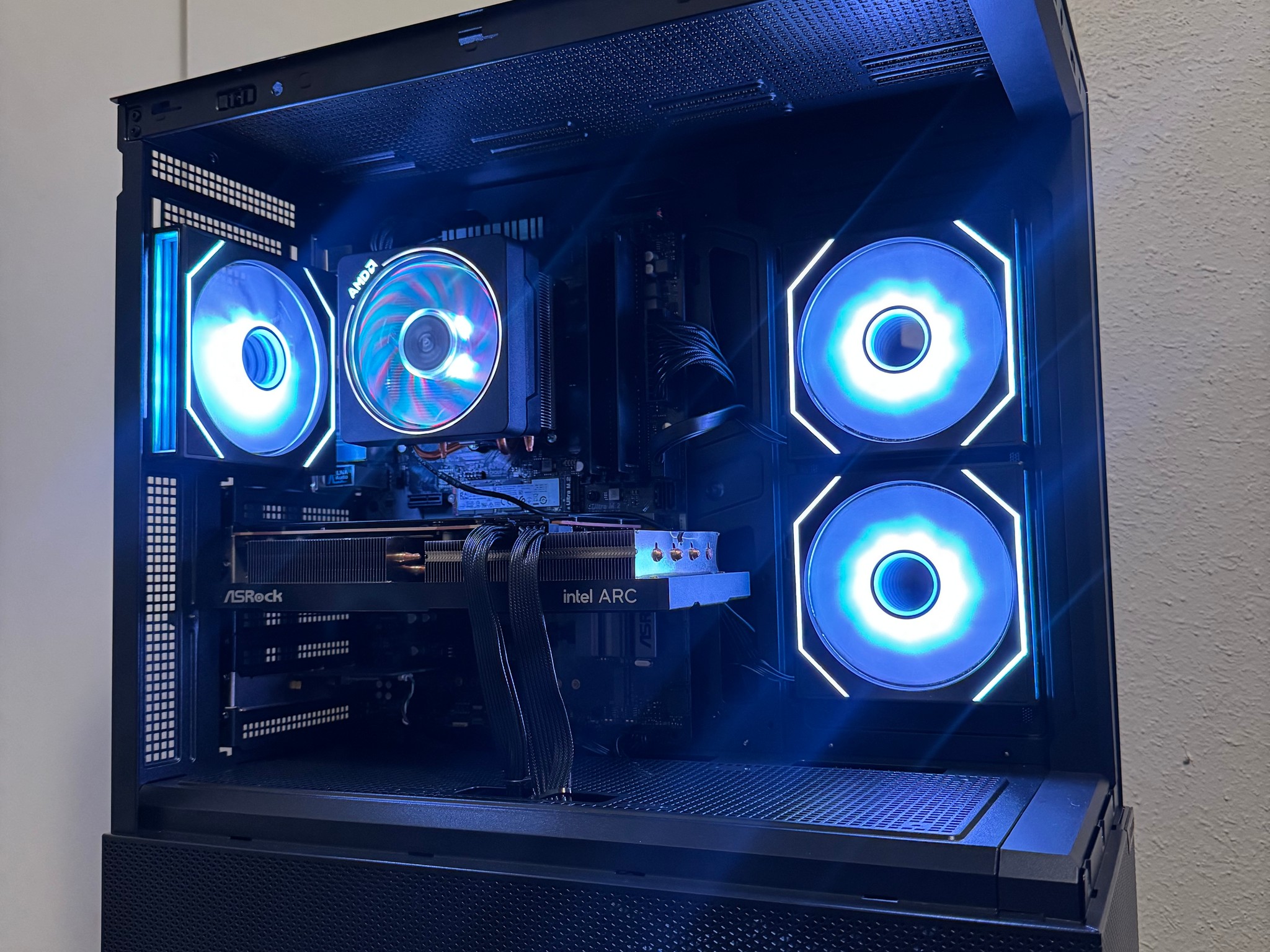 Ryzen 7 2700x | Arc A750| 16GB RAM | NVME SSD | WIFI
