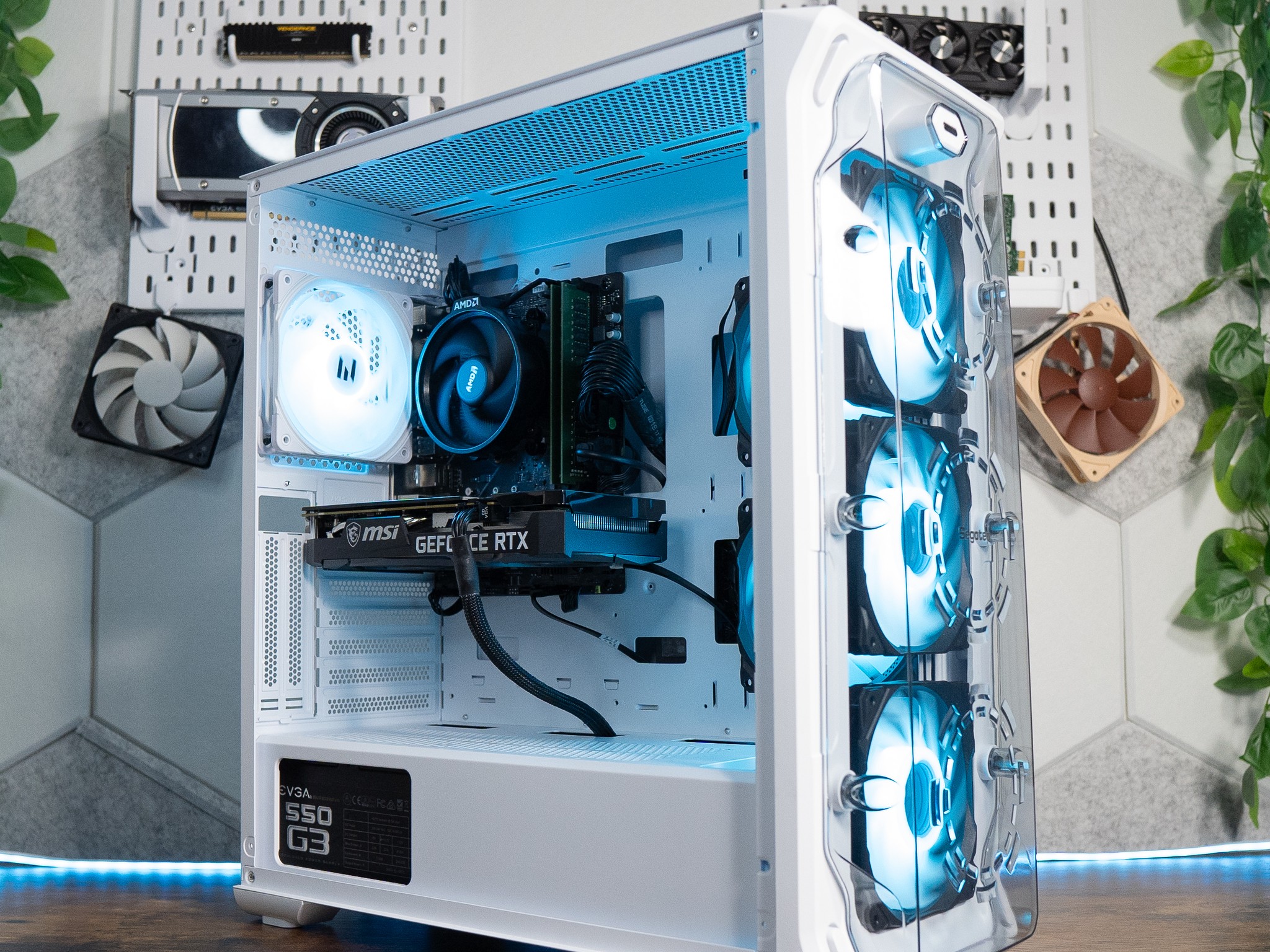 🟣⚪ | MSI RTX 3060 12GB | RYZEN 5 3500X | 32GB DDR4 RAM | 1.5TB | VaporWave 1.0 |