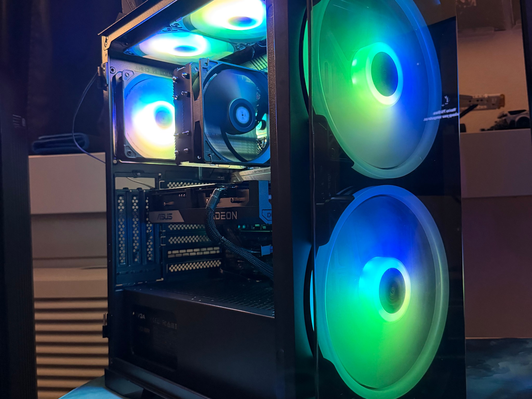 SPC1: Price 2 Performance AM4 Build! 5600X | 6600XT| 16GB DDR4 | 1.25TB Storage!