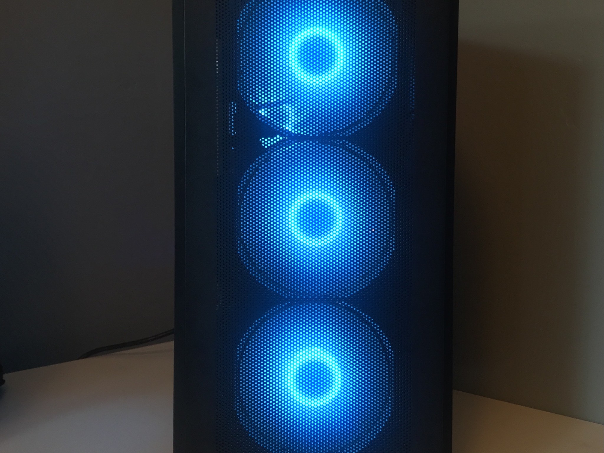 🫐Budget Gaming Computer |WIFI| Ryzen 5 1400 | RX 580 8GB | 16GB RAM | 512GB NVME SSD | Win 10 Pro🫐