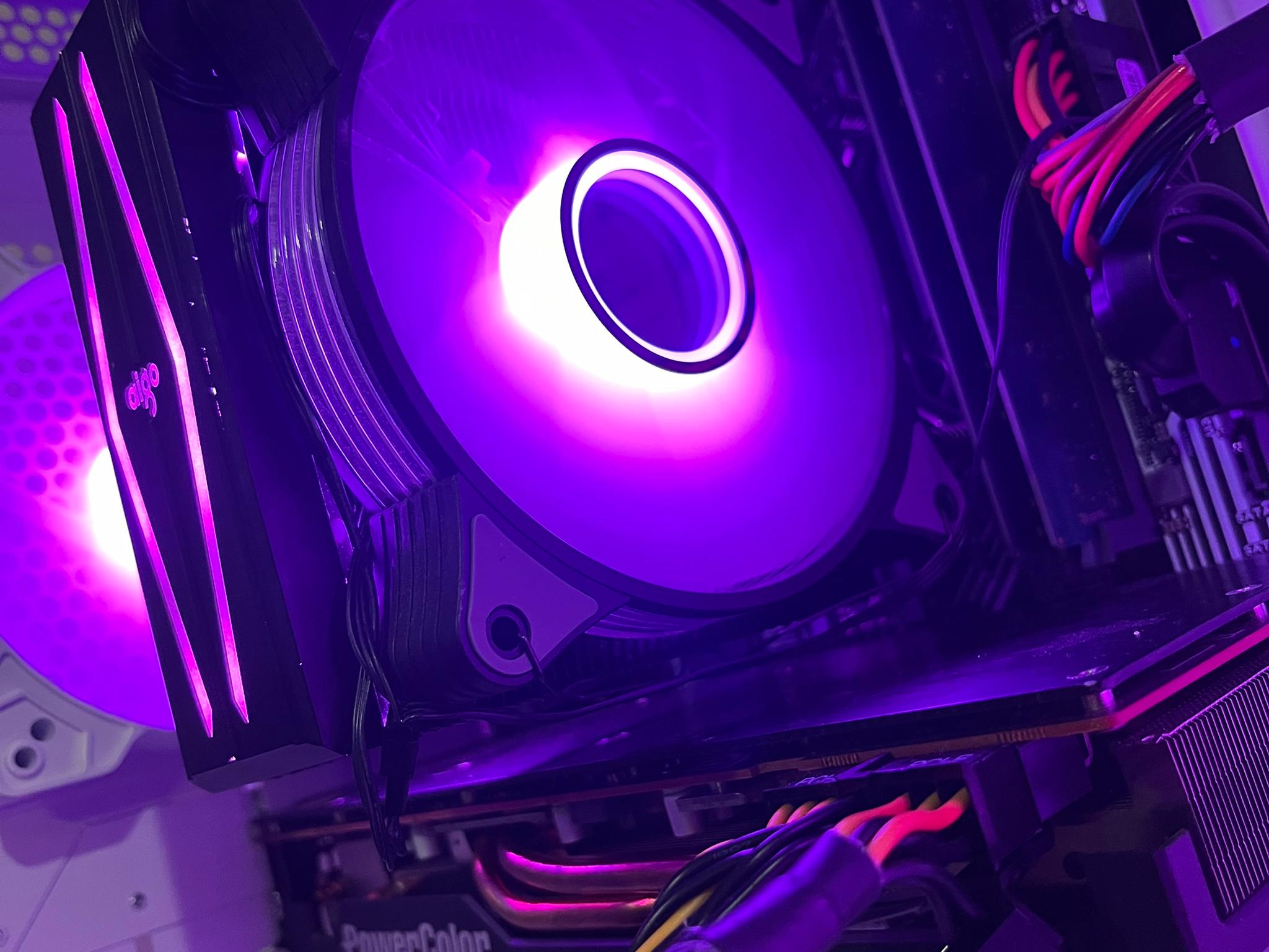 ALL WHITE 1080p/1440p Streaming/Gaming PC | RX 5700XT, Intel i7 10700, 512GB SSD, 32GB DDR4