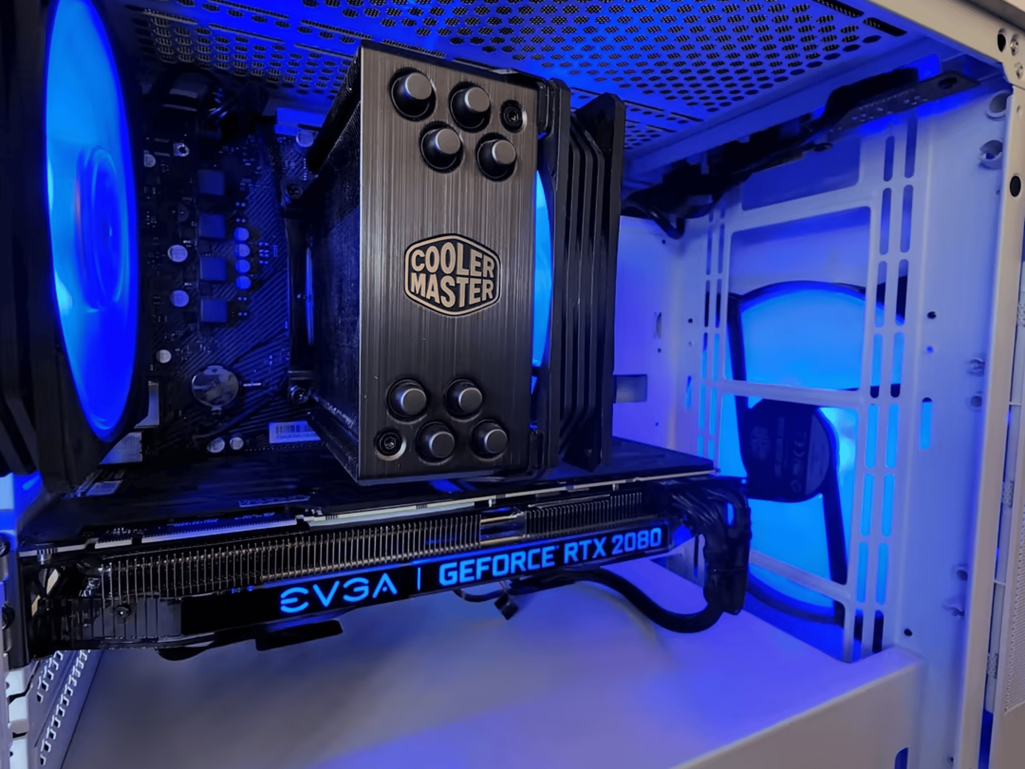 EVGA GeForce RTX 2080 // AMD Ryzen 5 3600 // Levin 16GB 3600MHz