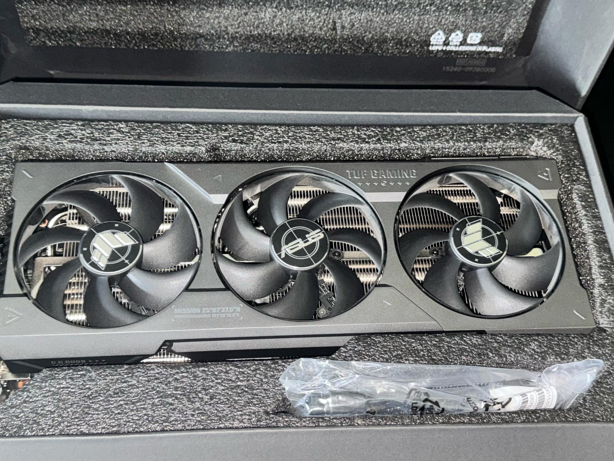 ASUS TUF Gaming GeForce RTX 4080 SUPER OC Edition