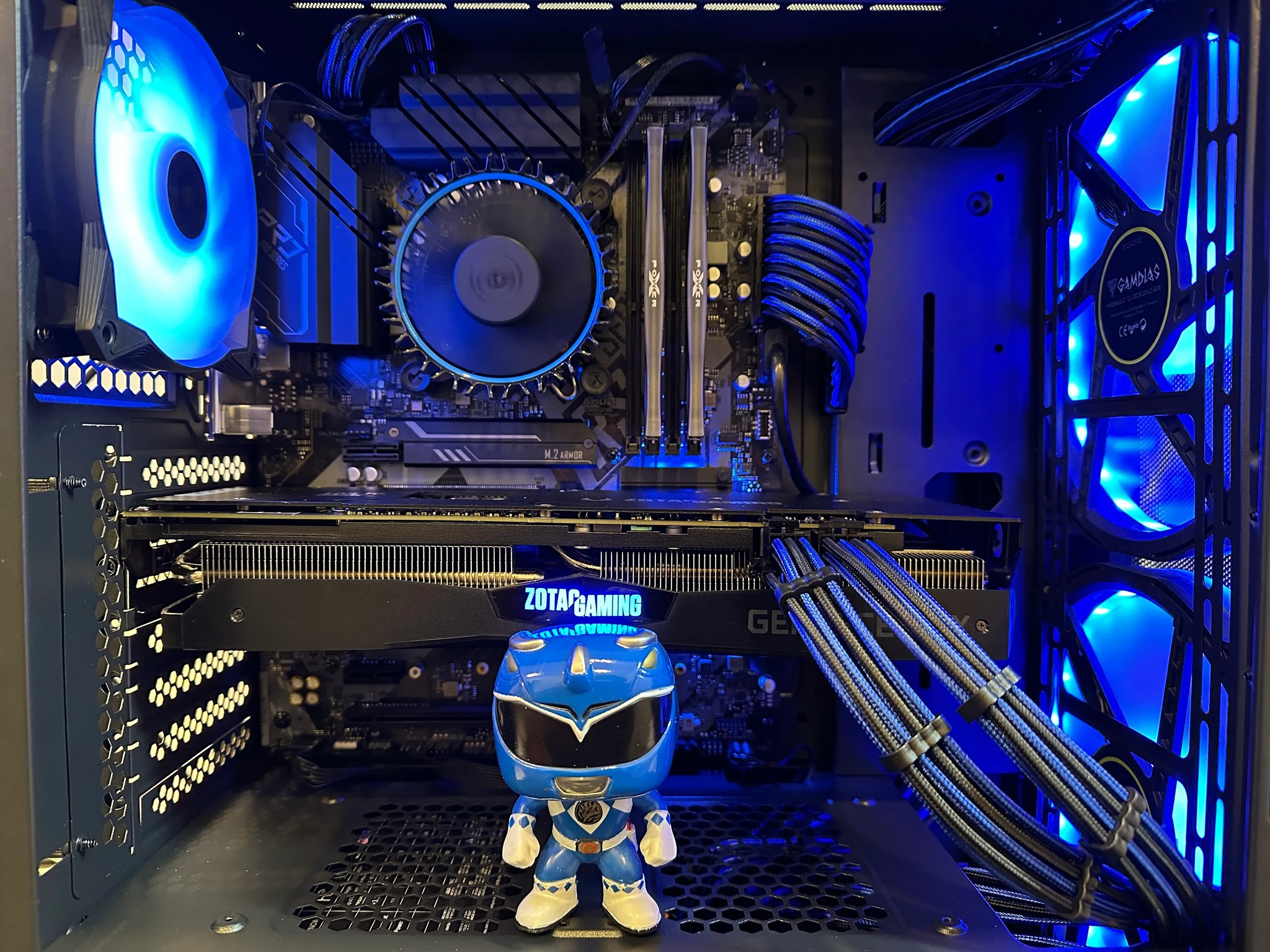 💙☃️❄️||Gaming PC-NVIDIA RTX 2070 8GB GDDR6 DLSS Ray Tracing-Intel i5-12400F -32GB DDR4 RAM- 1TB SSD