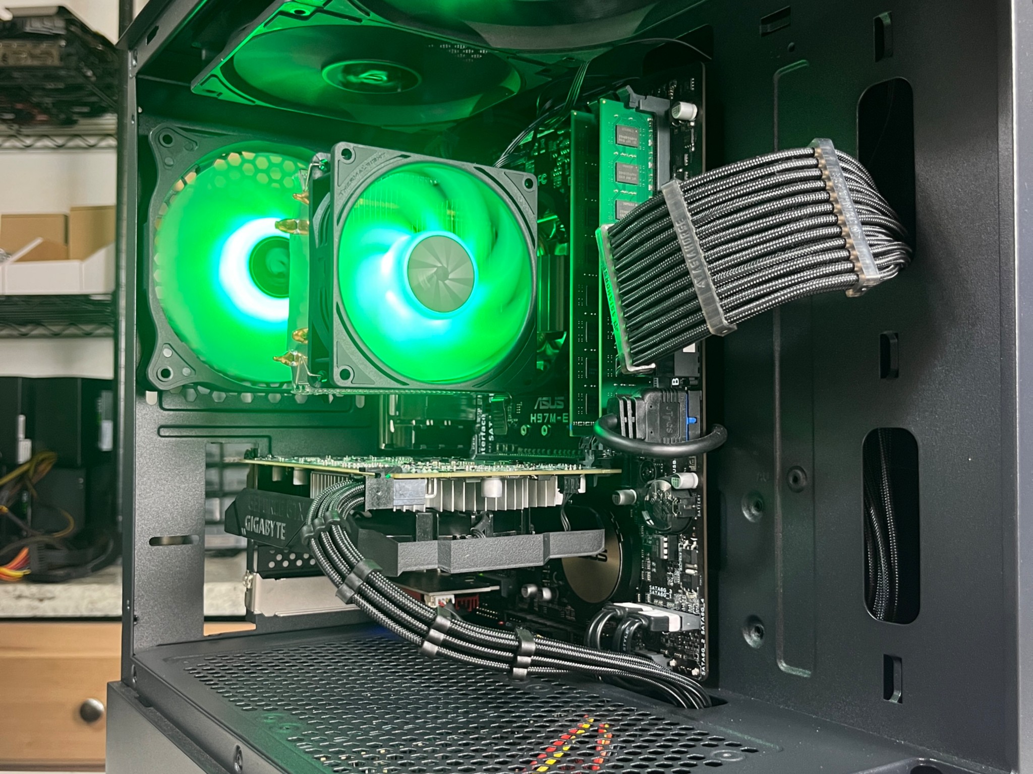 🟢⚫️ | Budget RGB Gaming PC | i7-4770* + GTX 1650 4GB | WiFi | 16GB