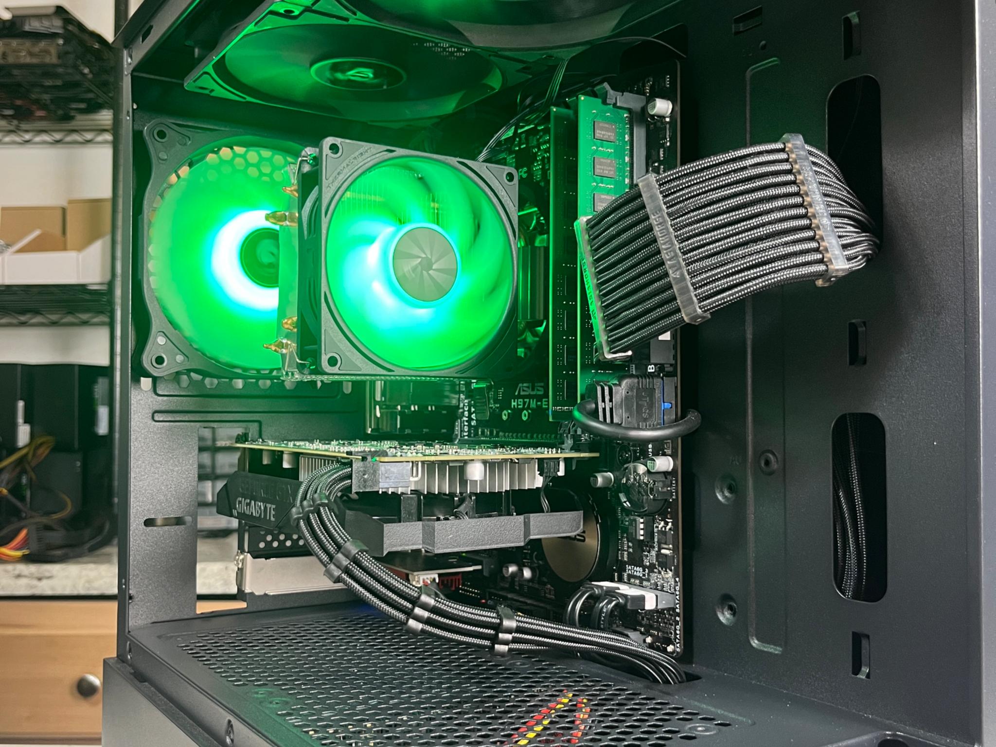 🟢⚫️ | Budget RGB Gaming PC | i7-4770* + GTX 1650 4GB | WiFi | 16GB