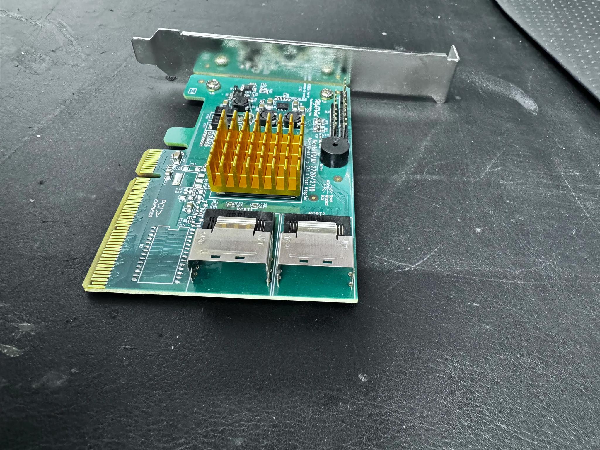 HighPoint RocketRAID 2720SGL 8-Port SAS 6Gb/s PCIe 2.0 x8 RAID HBA