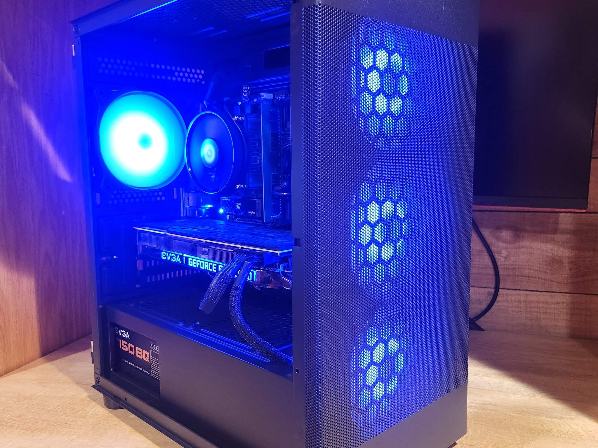1440p GAMING PC Windows 11, RTX 2080, i5 10505, 32GB RAM, 1TB m.2