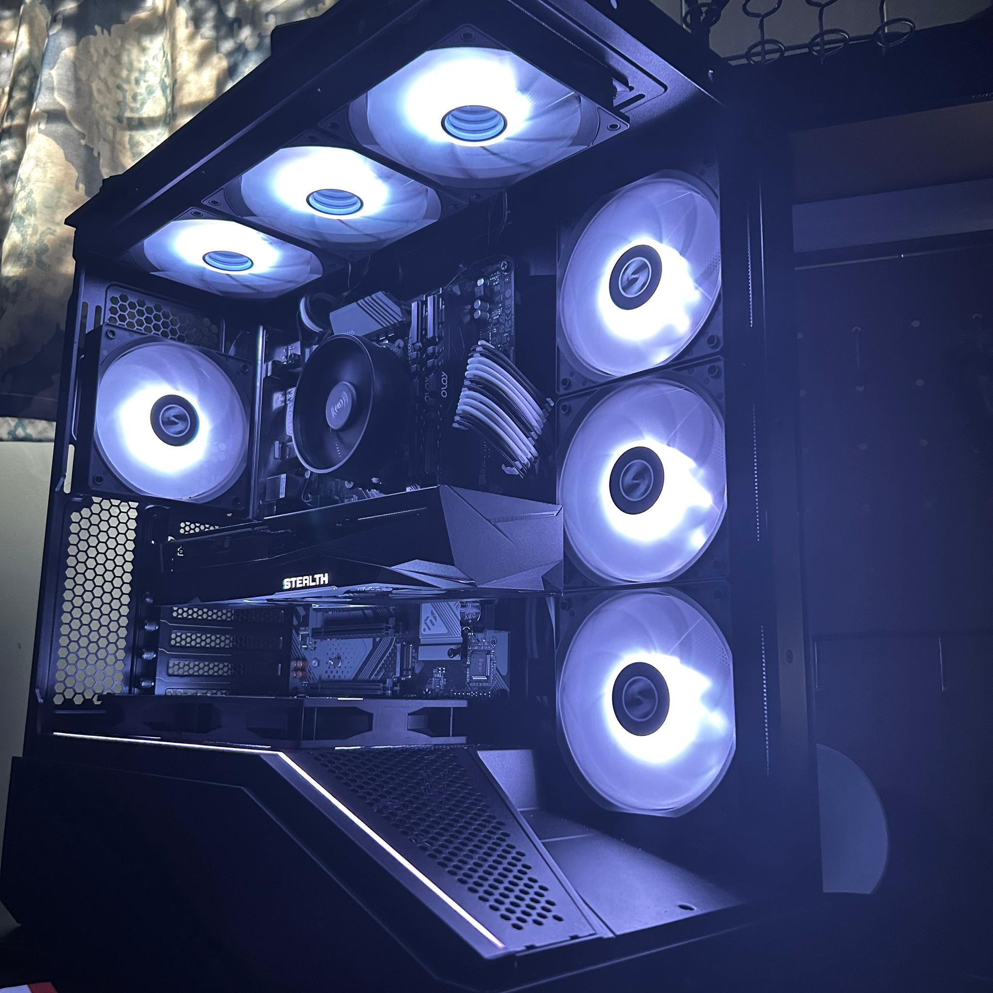 🔵|RTX 3070| Ryzen 5| 🌈ARGB 🌈|16gigabytes Ram| Gaming/Streaming Pc|🔵