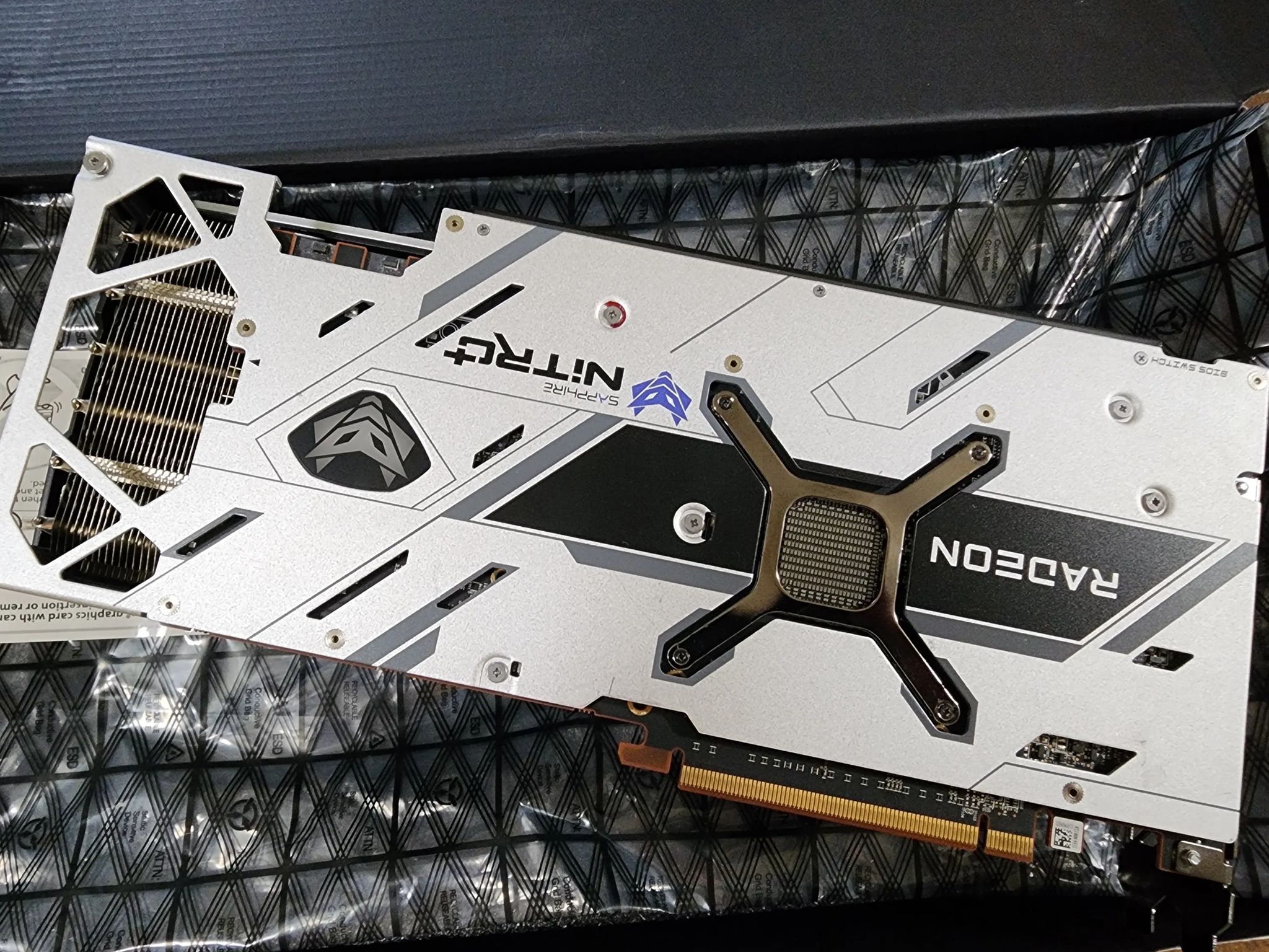 AMD Sapphire Nitro + 6800xt 16GB For Parts or Repair Not Working NO POST