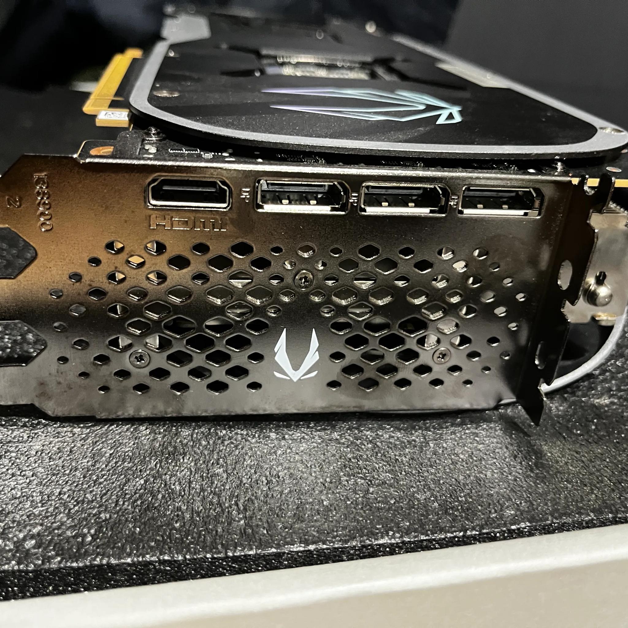ZOTAC GAMING GeForce RTX 4090 Trinity OC DLSS 3 24GB GDDR6X 384-bit 21 Gbps PCIE 4.0 GPU