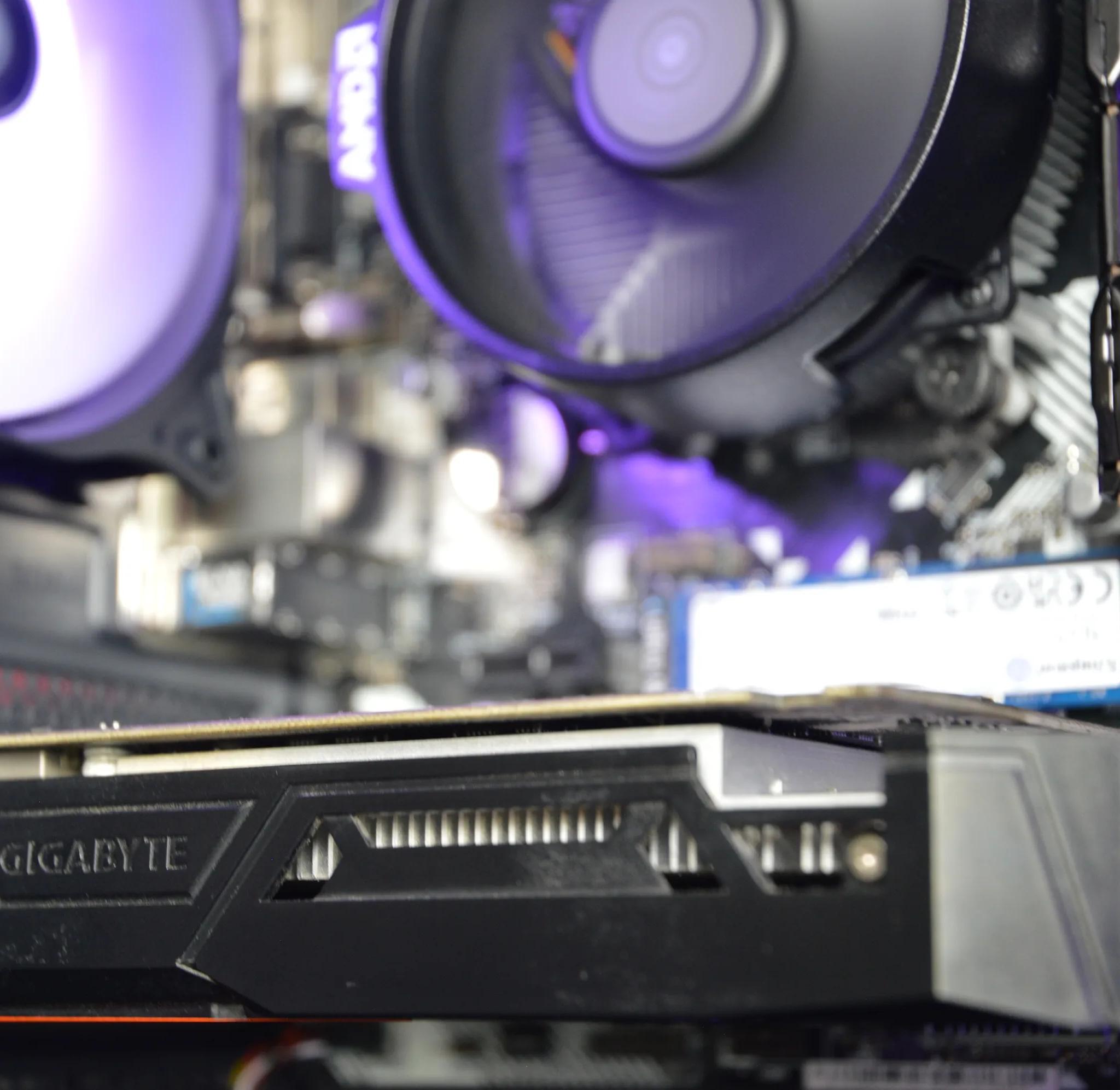 ⚫🟣| GTX 1050 Ti 4GB | Ryzen 3 3200G | 16GB DDR4 RAM | 512GB NVME SSD | Royal Night |