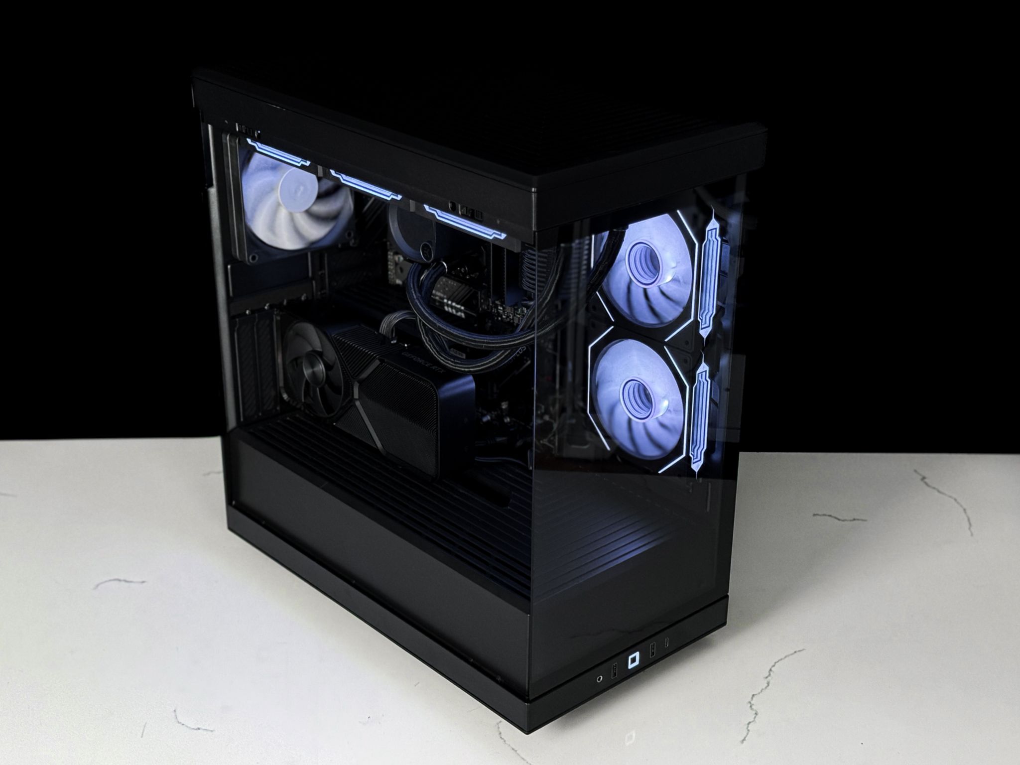 Blackout RGB Highend Gaming PC - 7900X | RTX 4070 Super | 32GB DDR5 | 2TB NVMe