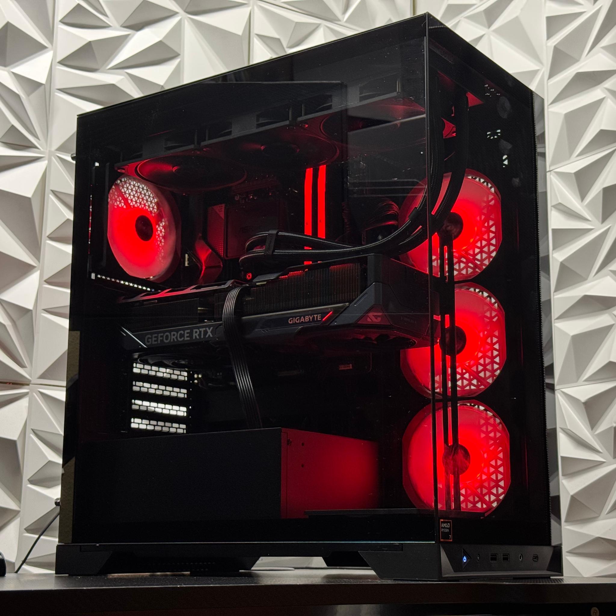 RTX 5070 Ti / Ryzen 7 9850X3D / 64GB DDR5 / Streaming / Gaming / Ai / Video editing / Multitasking