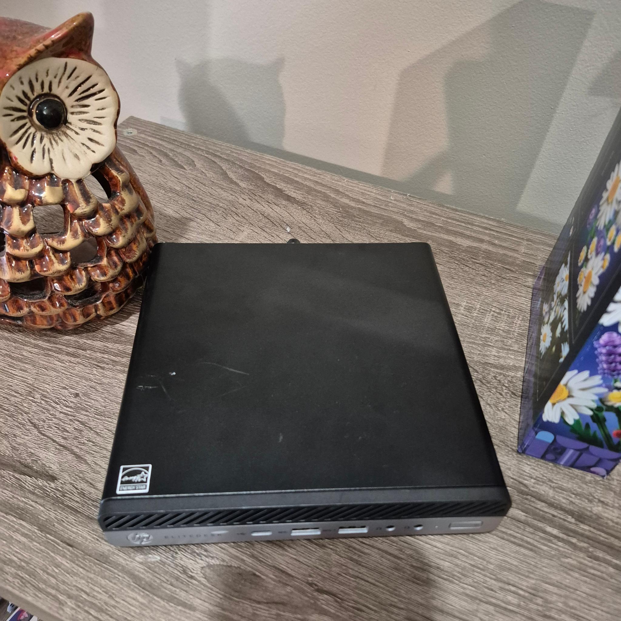 Ryzen Mini PC! | Ryzen 5 2400G, 16GB RAM, 256GB SSD, Win11