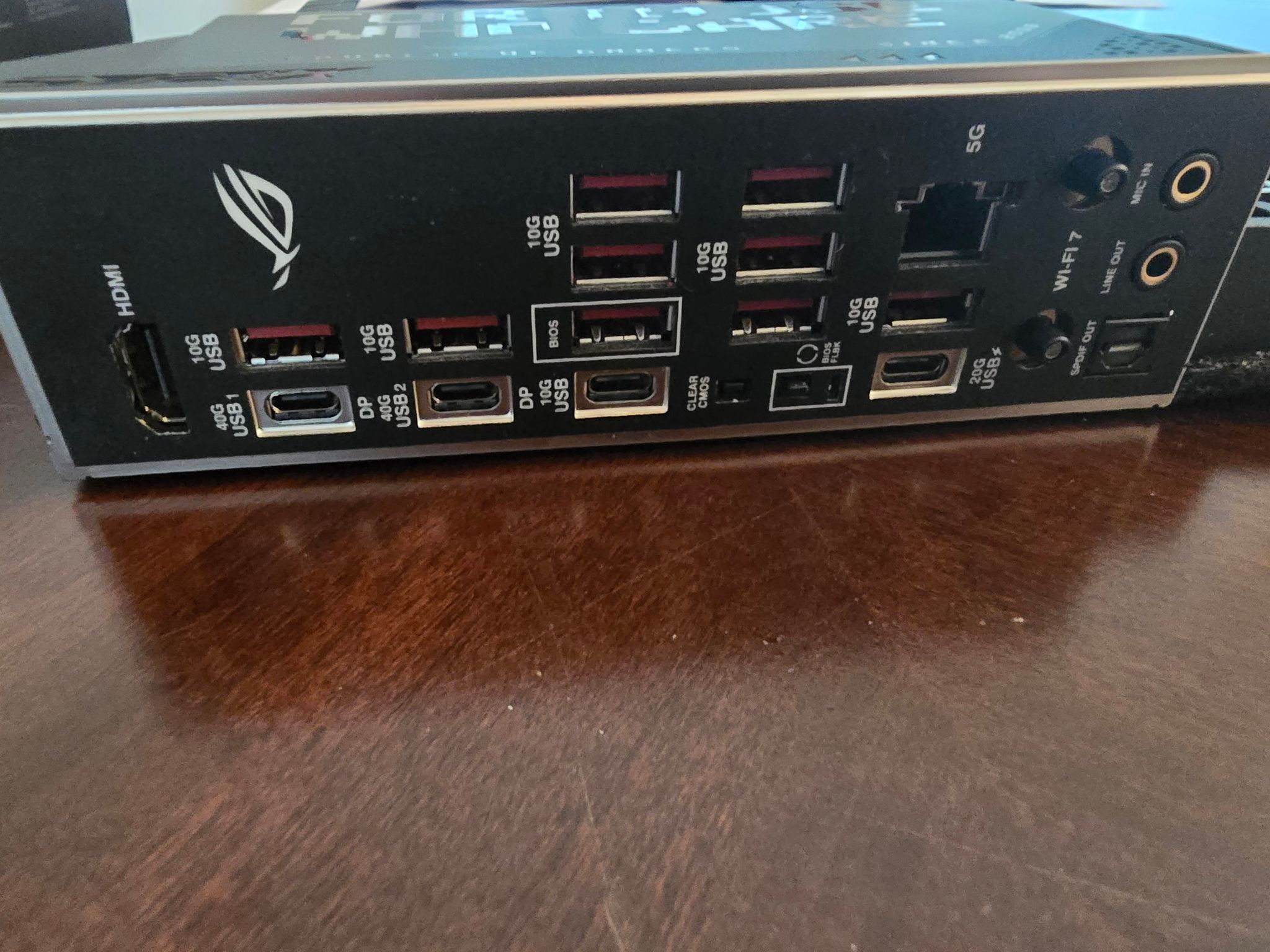 Asus Strix X870E-E Gaming Wifi.