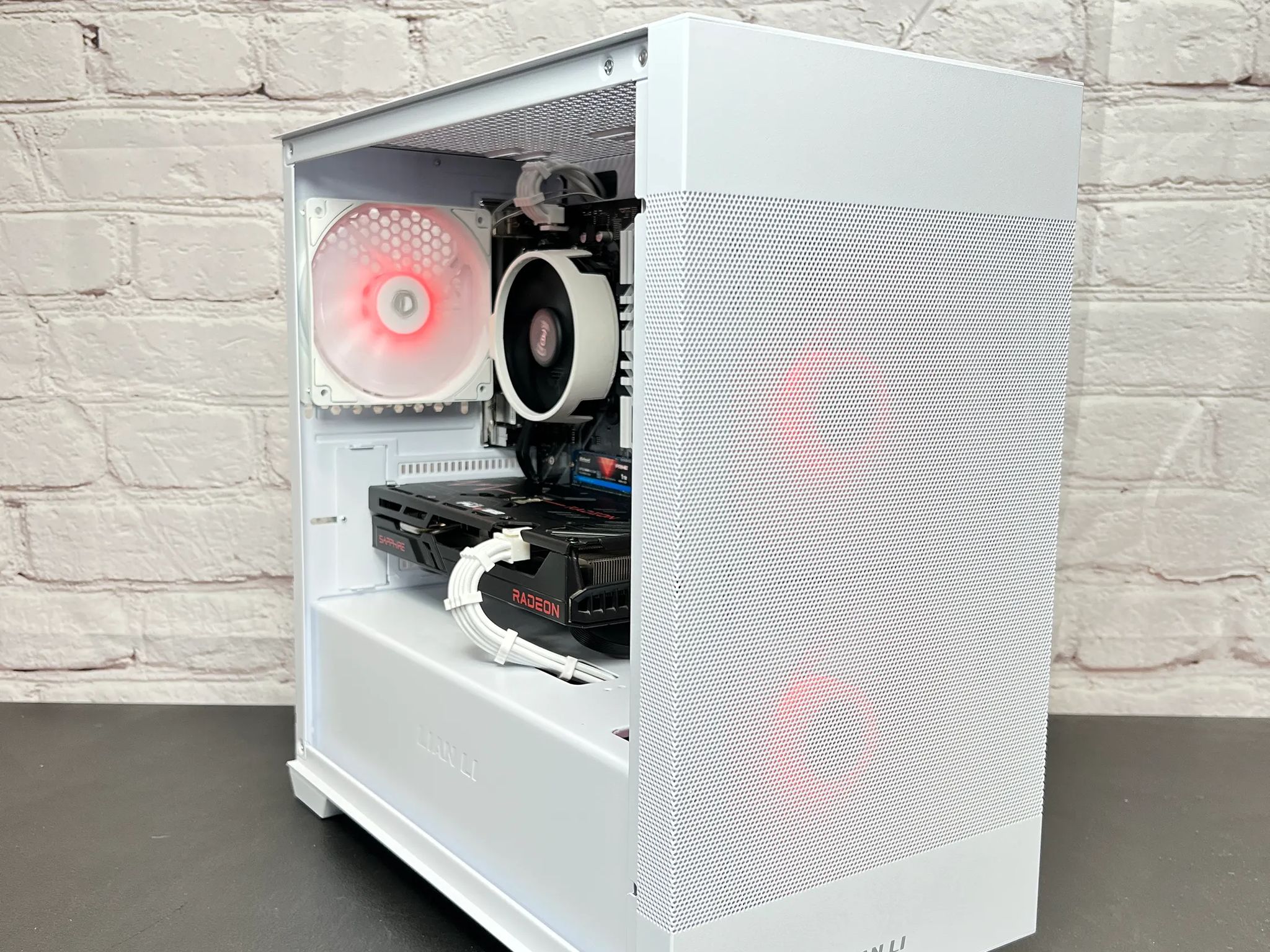 RX 6600 XT Ryzen 5 3600 16GB RAM 1TB M.2 Wifi/BT Win 10 Gaming PC
