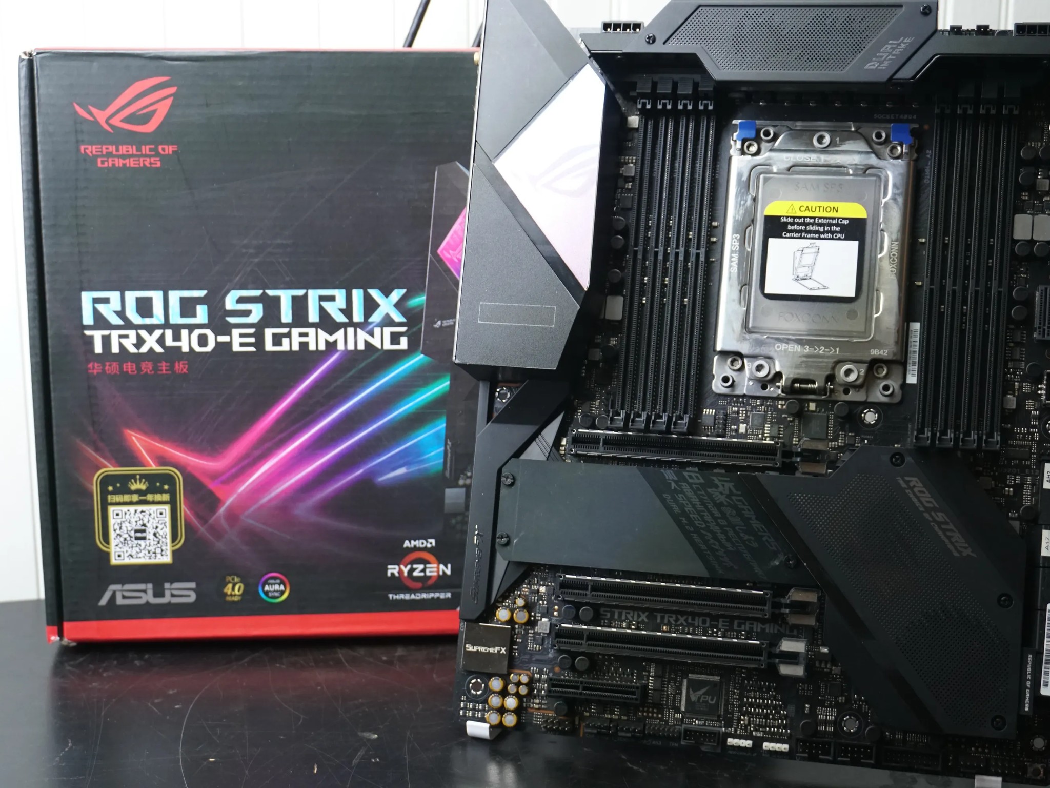 ASUS ROG TRX40E Strix Gaming Motherboard | AMD Threadripper